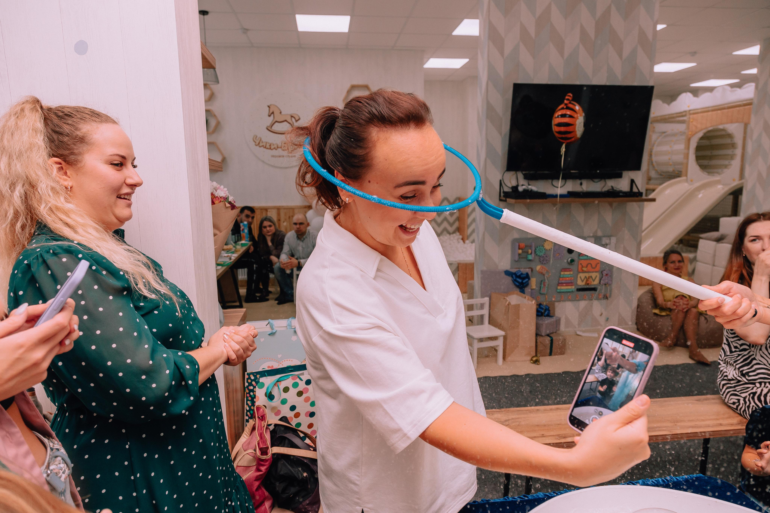 1 год в игровой. Фотограф Авилова Дарья ● Тюмень● Съемка больших семей ●Архив поколений