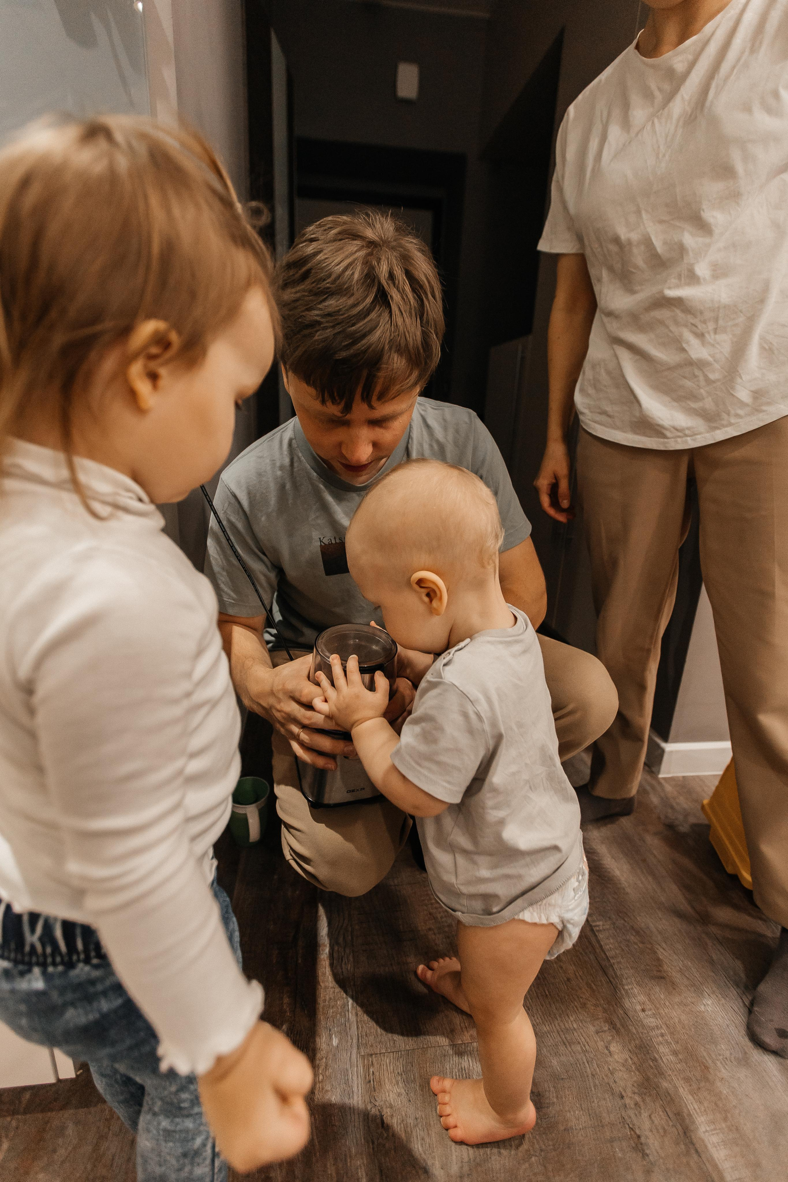 1 год дома. Фотограф Авилова Дарья ● Тюмень● Съемка больших семей ●Архив поколений