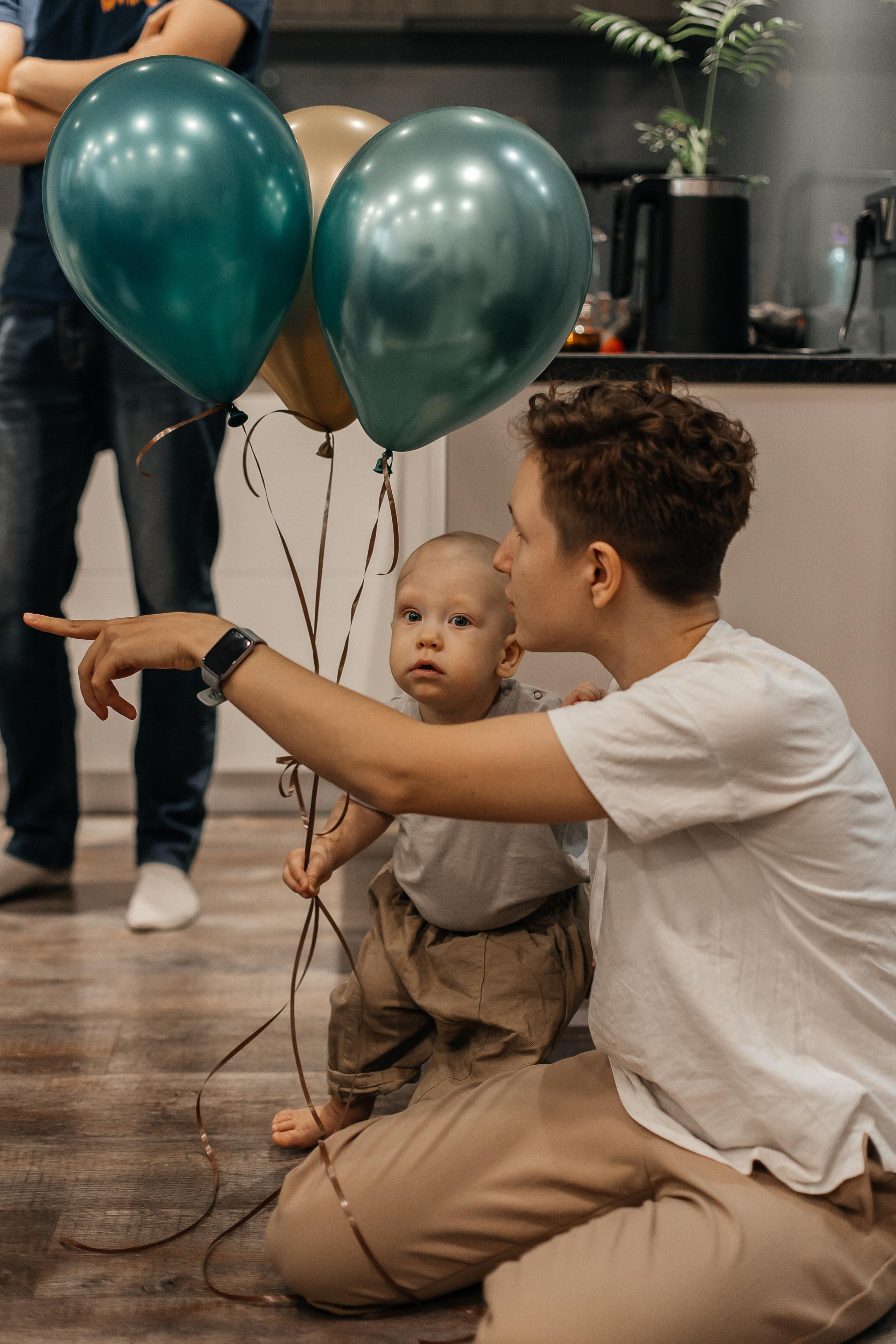 1 год дома. Фотограф Авилова Дарья ● Тюмень● Съемка больших семей ●Архив поколений