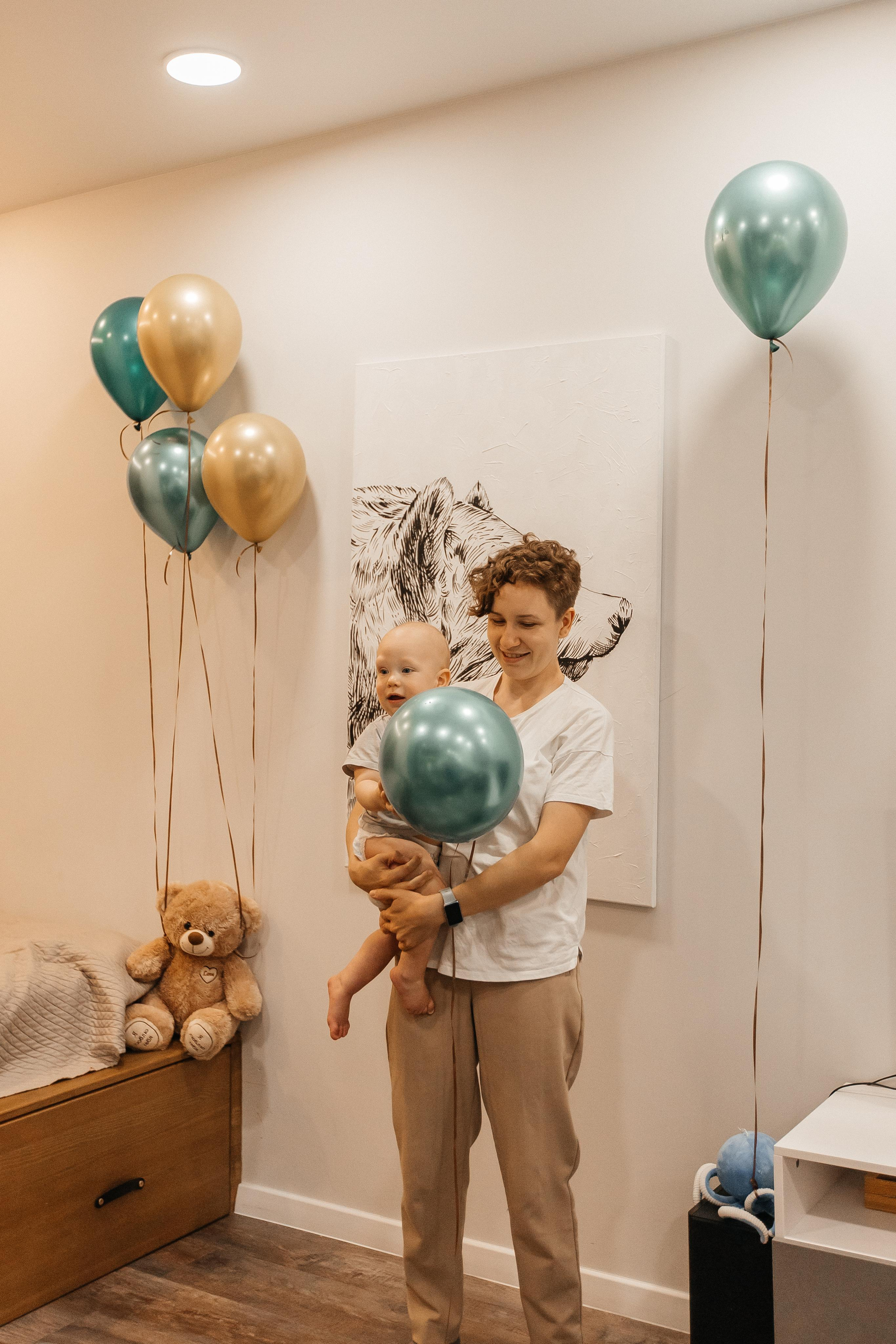 1 год дома. Фотограф Авилова Дарья ● Тюмень● Съемка больших семей ●Архив поколений