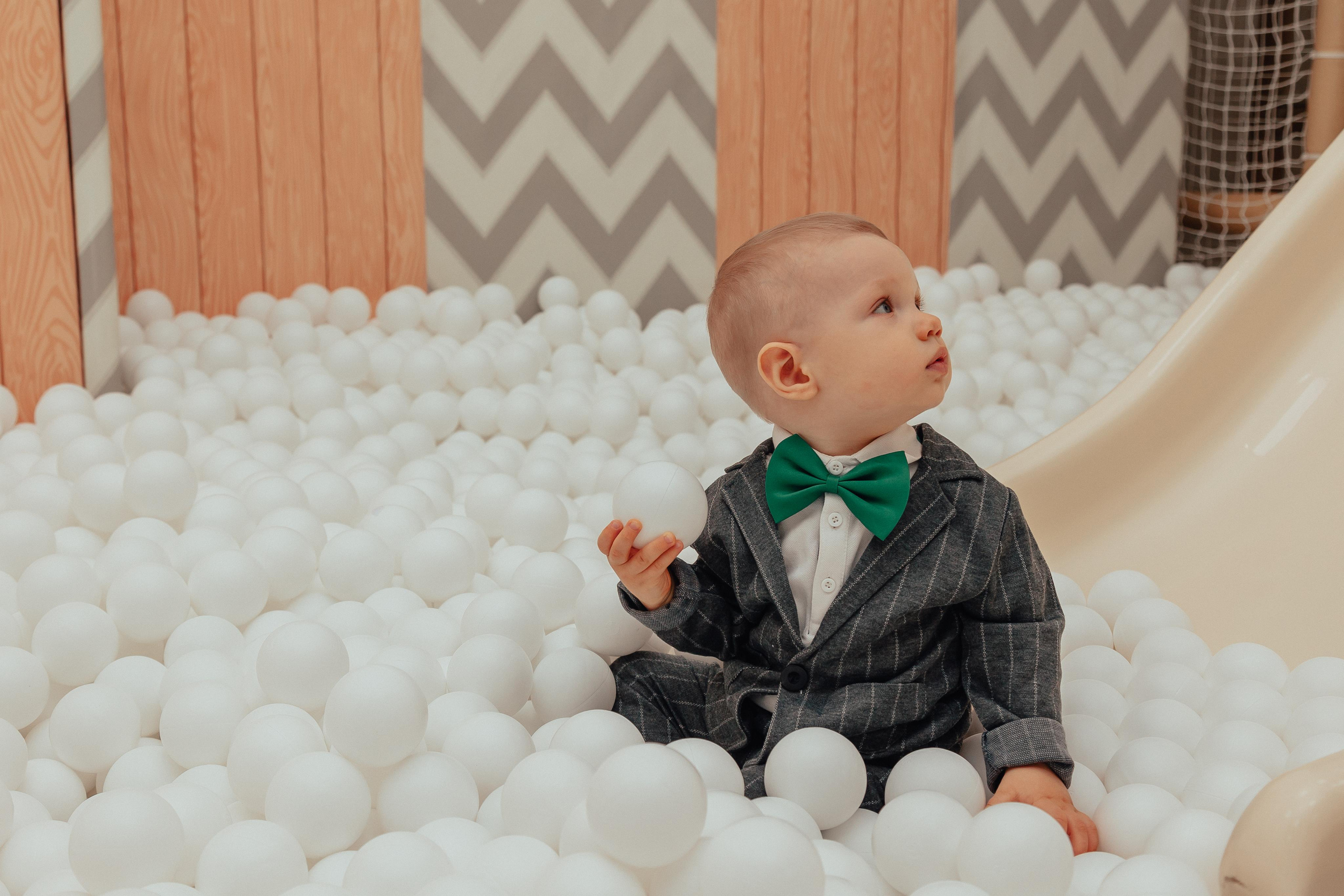 1 год в игровой. Фотограф Авилова Дарья ● Тюмень● Съемка больших семей ●Архив поколений