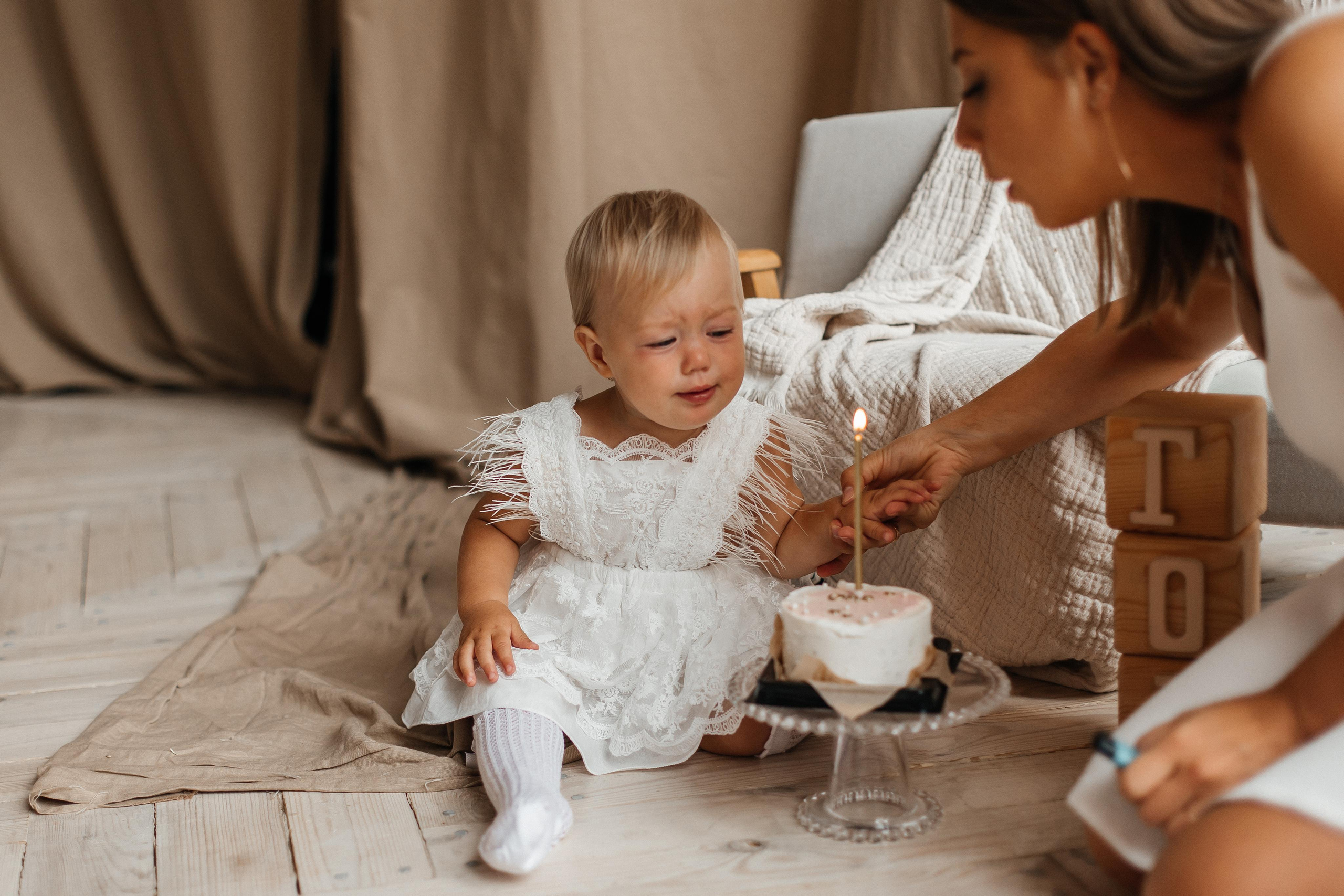 Семейная фотосессия (1 годик). Фотограф Авилова Дарья ● Тюмень● Съемка больших семей ●Архив поколений