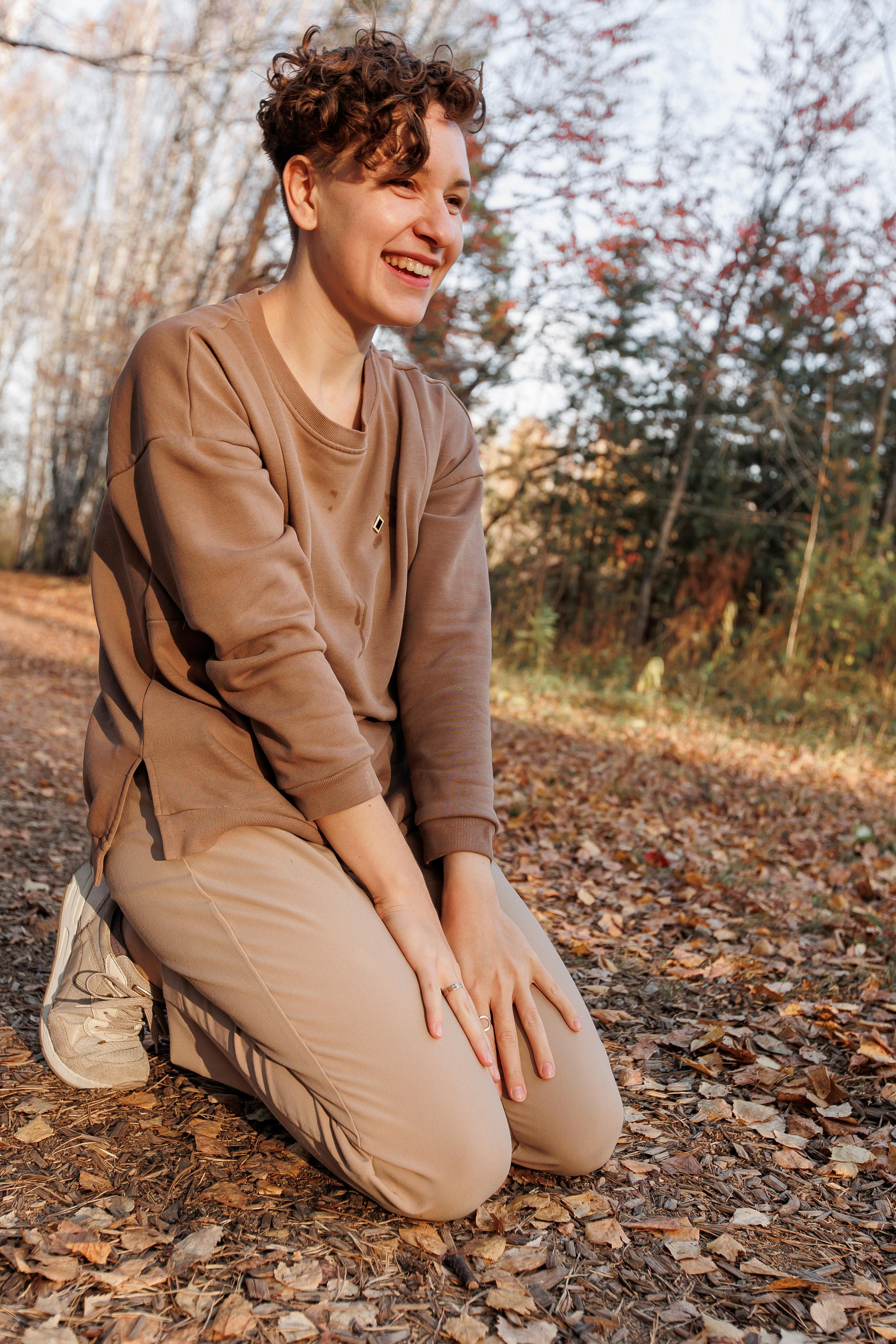 Мама и малыш (прогулка). Фотограф Авилова Дарья ● Тюмень● Съемка больших семей ●Архив поколений