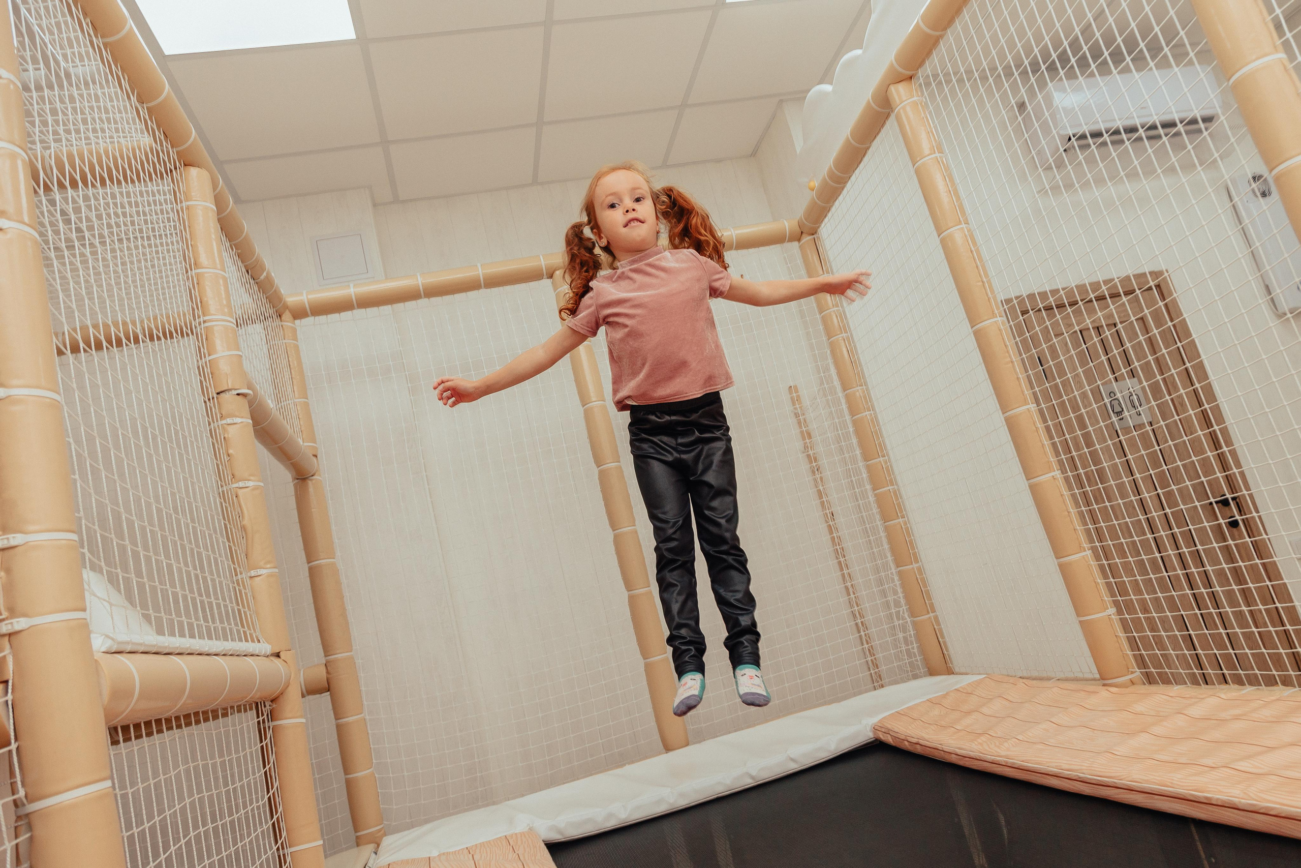 1 год в игровой. Фотограф Авилова Дарья ● Тюмень● Съемка больших семей ●Архив поколений