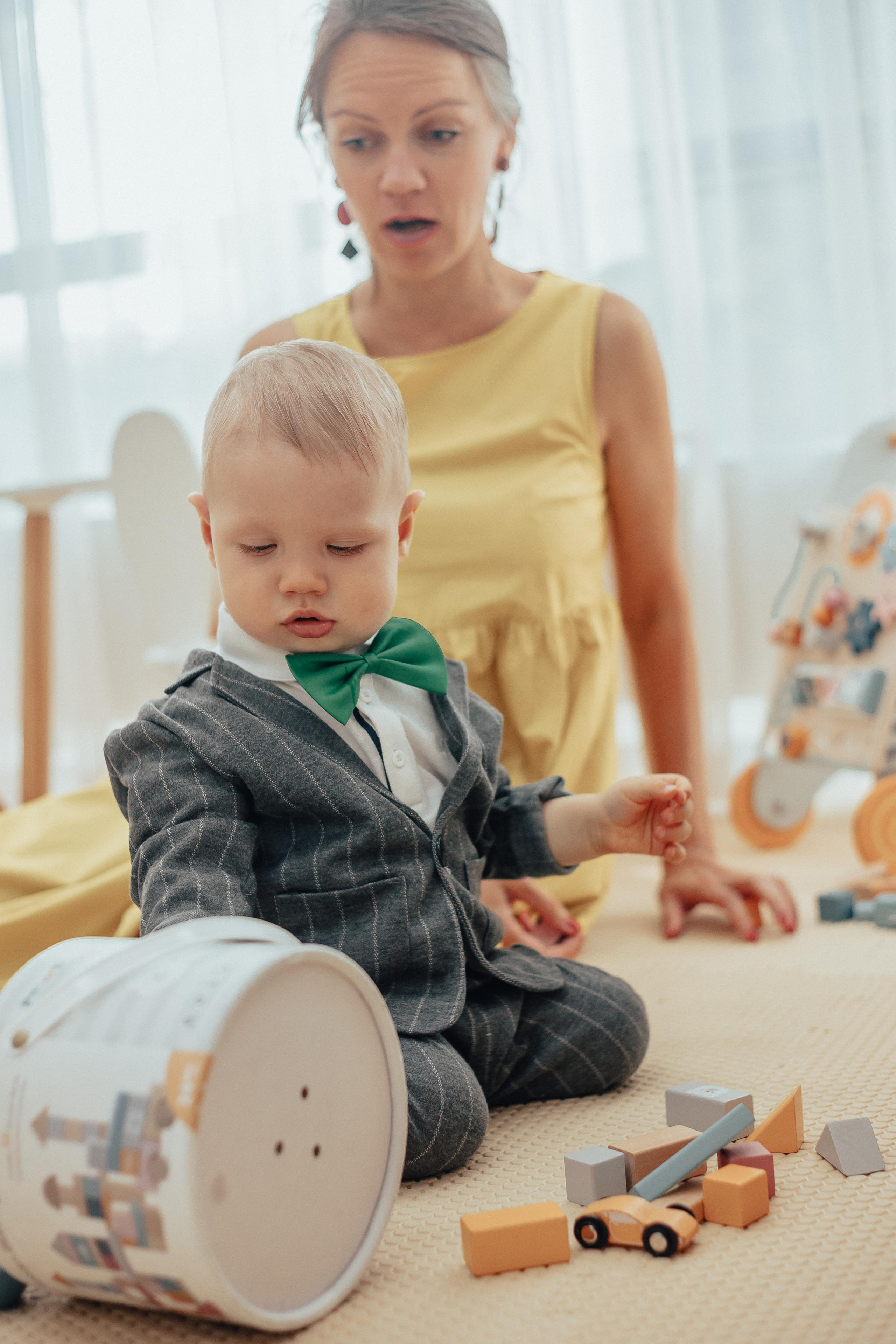 1 год в игровой. Фотограф Авилова Дарья ● Тюмень● Съемка больших семей ●Архив поколений