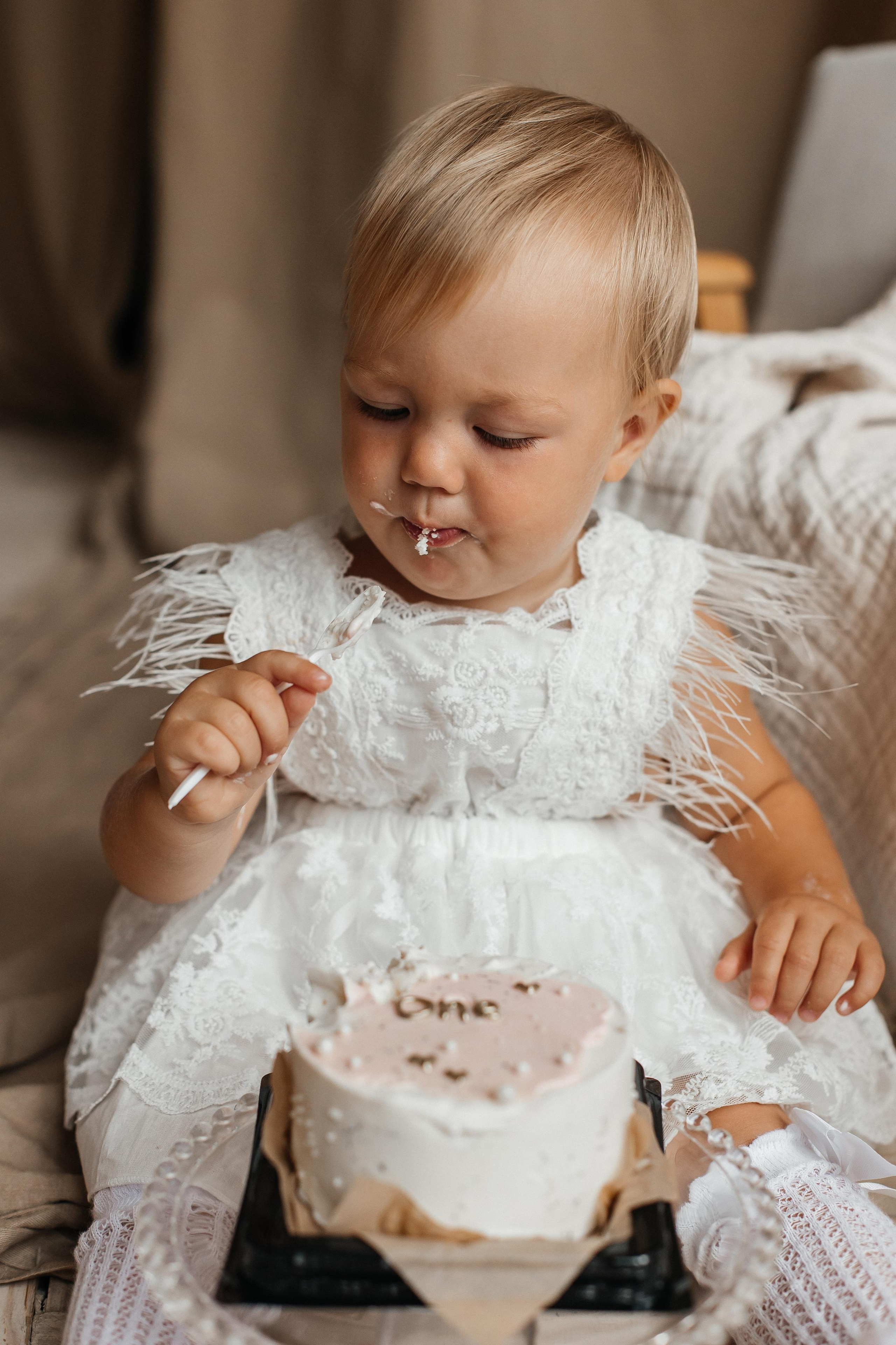 Семейная фотосессия (1 годик). Фотограф Авилова Дарья ● Тюмень● Съемка больших семей ●Архив поколений