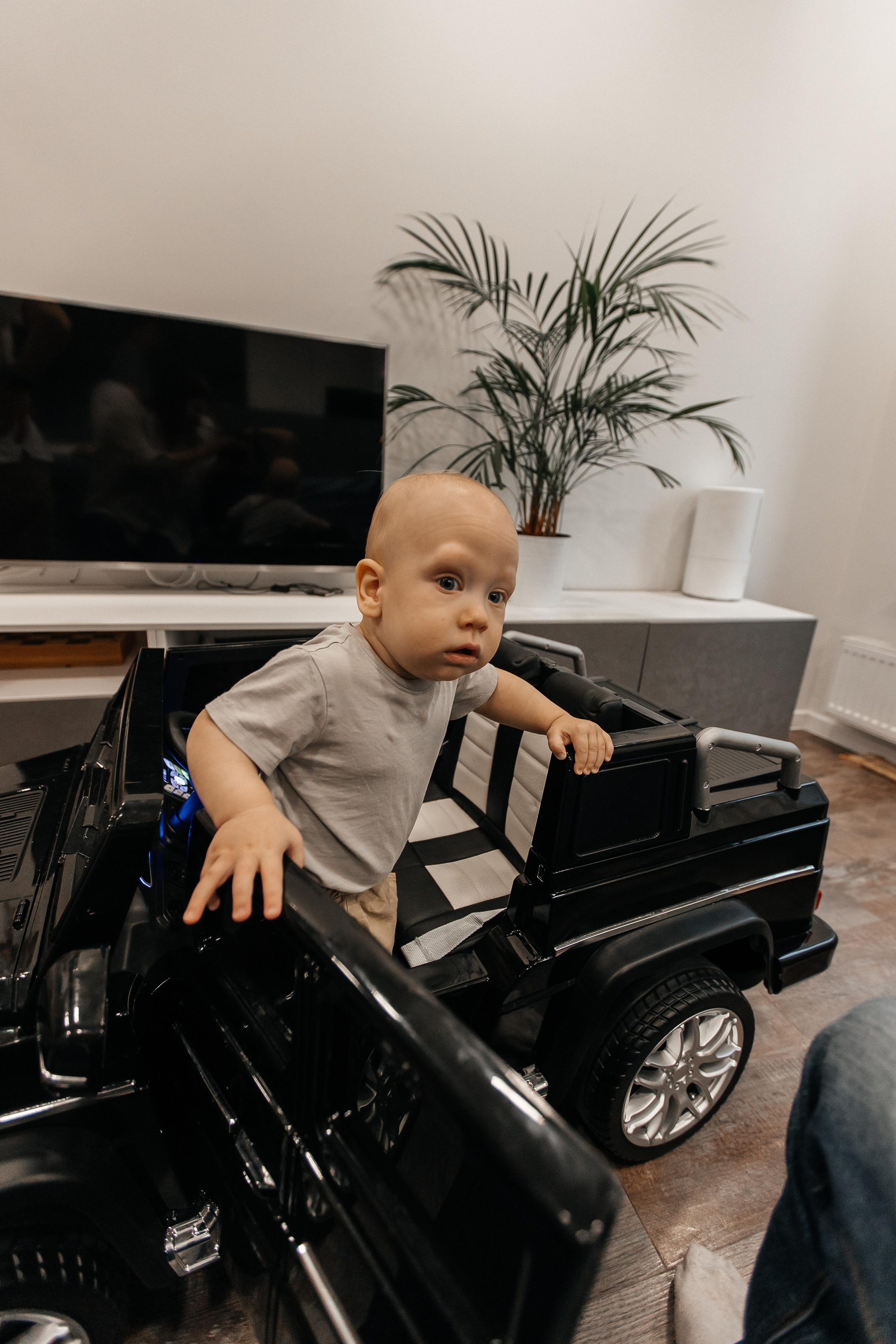 1 год дома. Фотограф Авилова Дарья ● Тюмень● Съемка больших семей ●Архив поколений