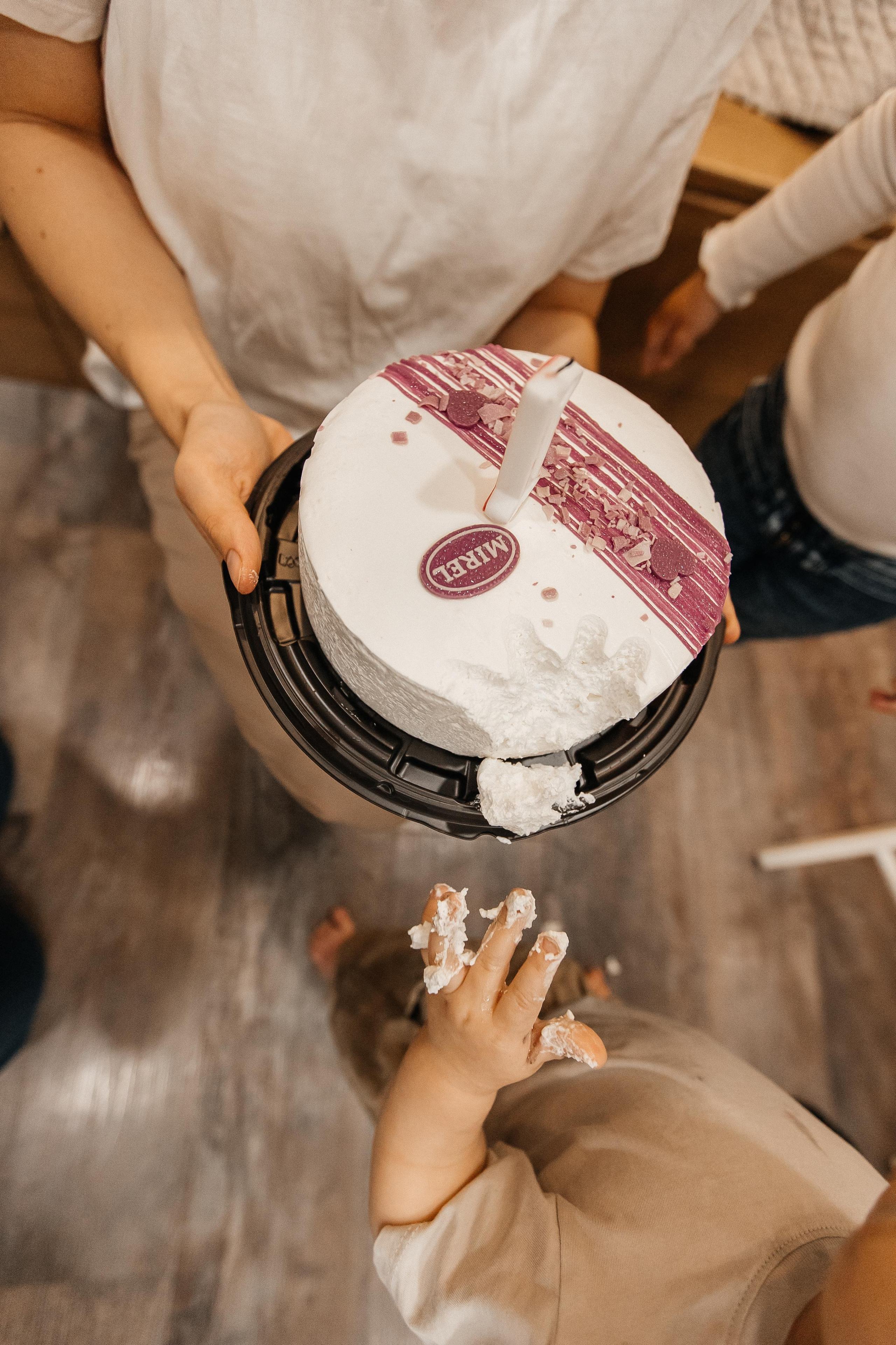 1 год дома. Фотограф Авилова Дарья ● Тюмень● Съемка больших семей ●Архив поколений