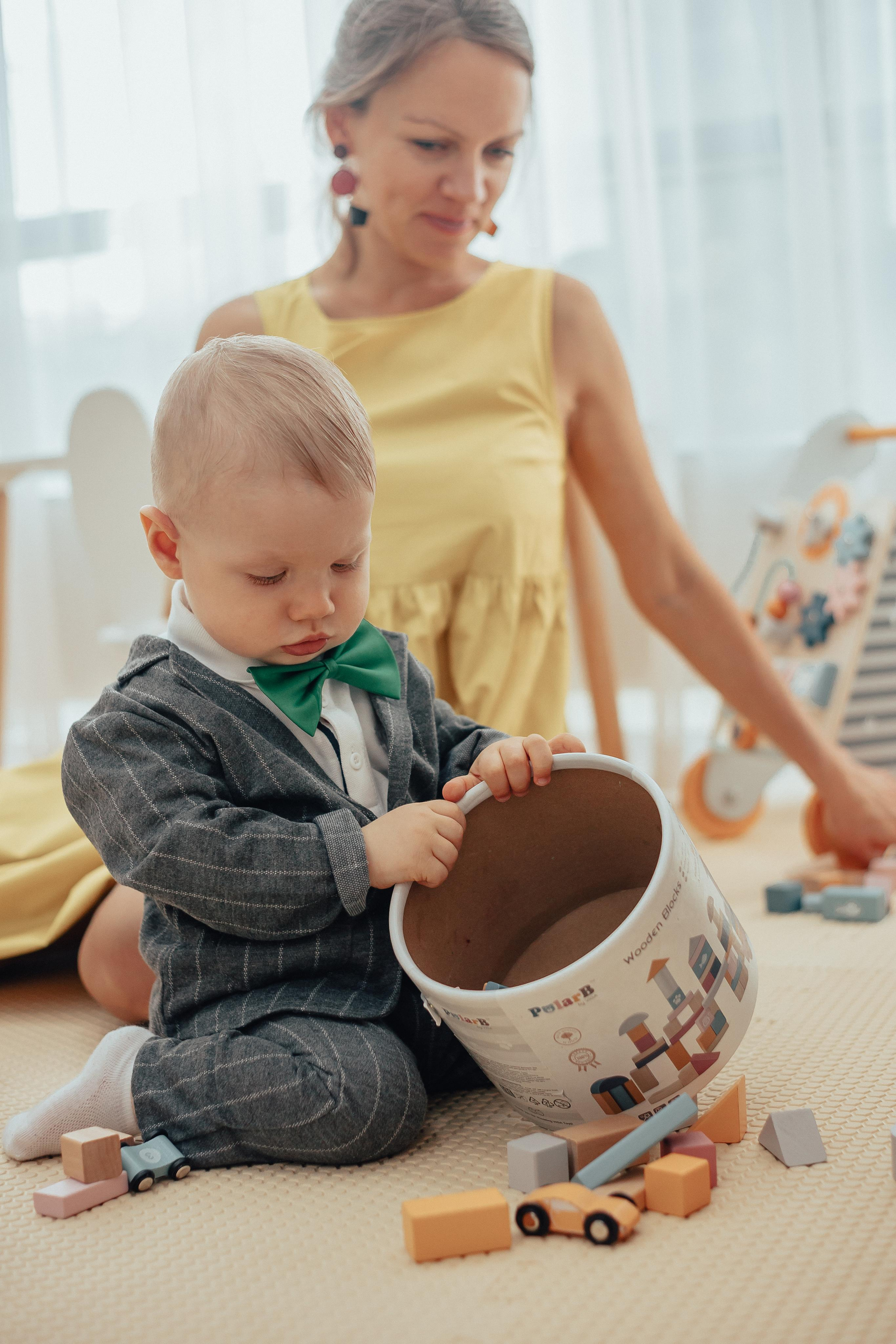 1 год в игровой. Фотограф Авилова Дарья ● Тюмень● Съемка больших семей ●Архив поколений