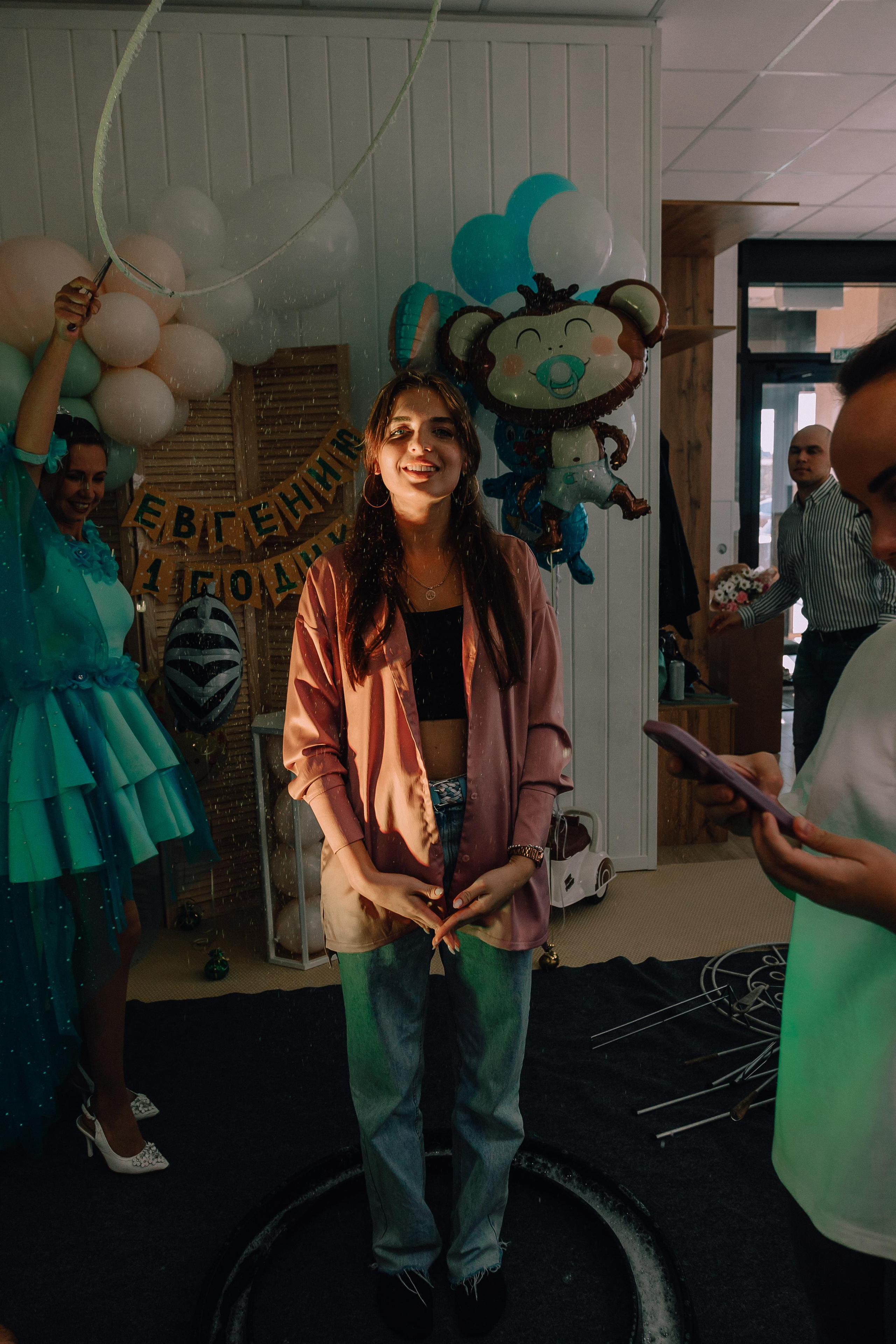 1 год в игровой. Фотограф Авилова Дарья ● Тюмень● Съемка больших семей ●Архив поколений