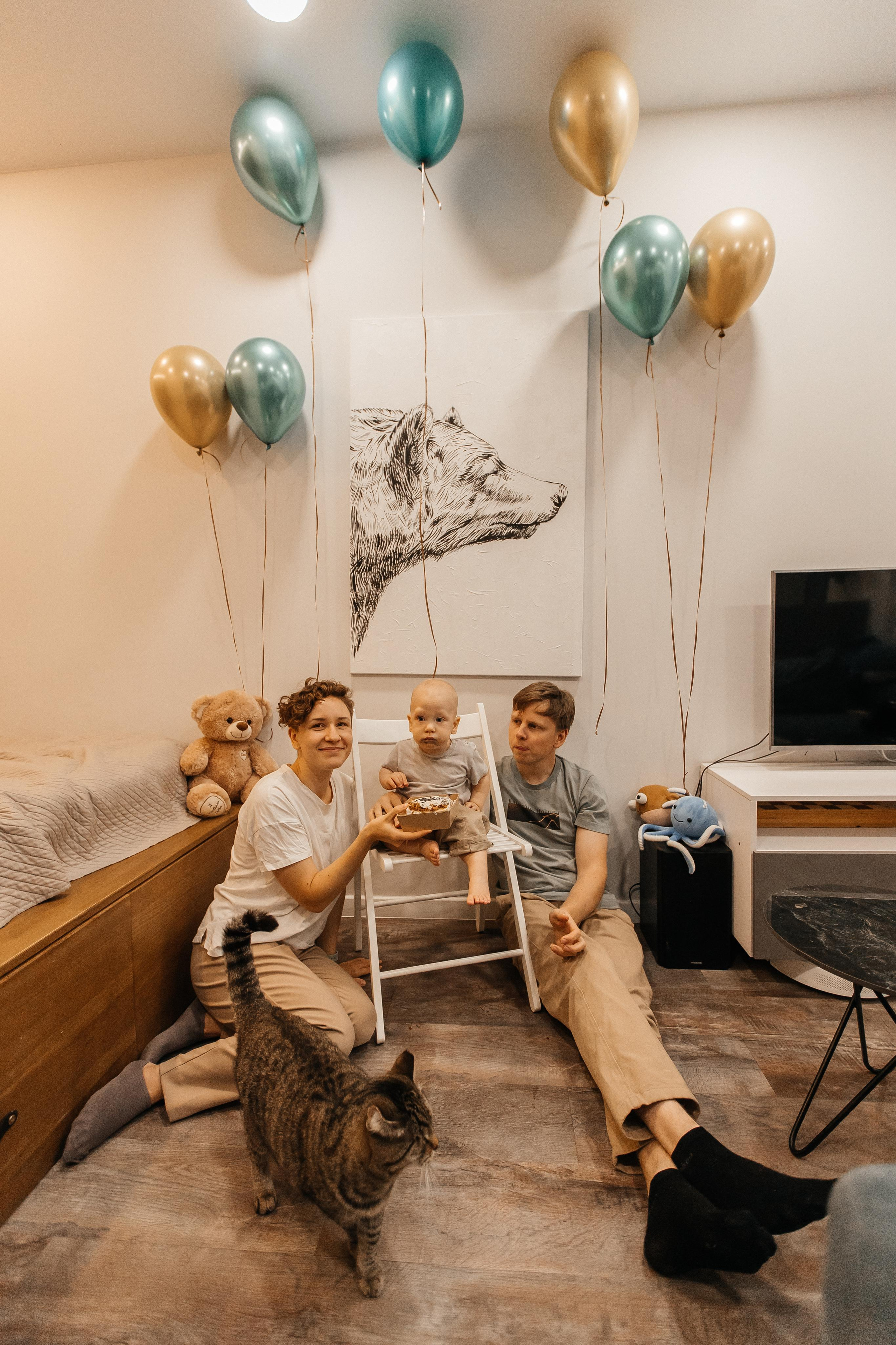 1 год дома. Фотограф Авилова Дарья ● Тюмень● Съемка больших семей ●Архив поколений