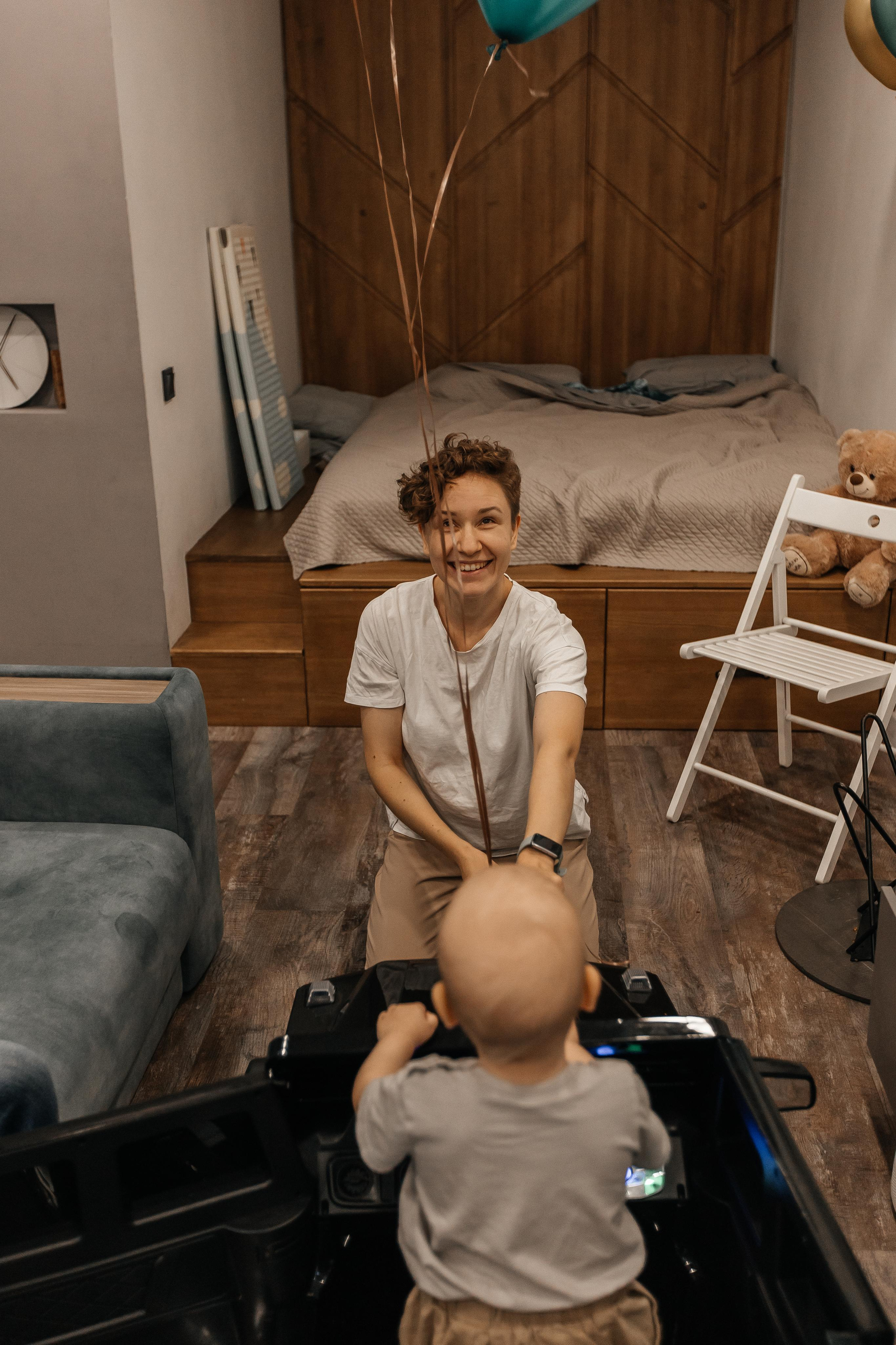 1 год дома. Фотограф Авилова Дарья ● Тюмень● Съемка больших семей ●Архив поколений