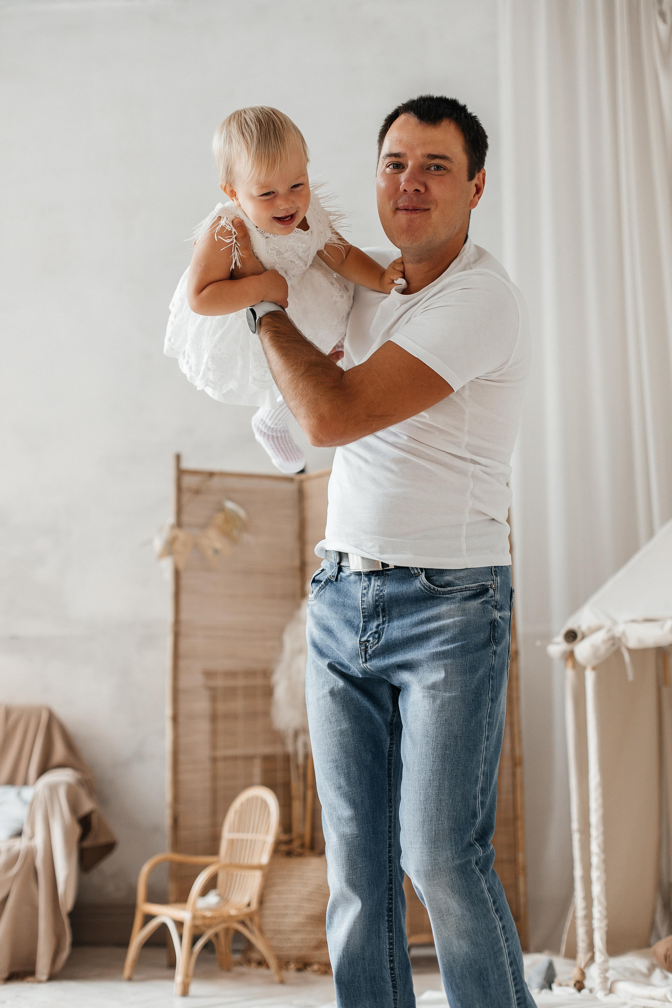 Семейная фотосессия (1 годик). Фотограф Авилова Дарья ● Тюмень● Съемка больших семей ●Архив поколений