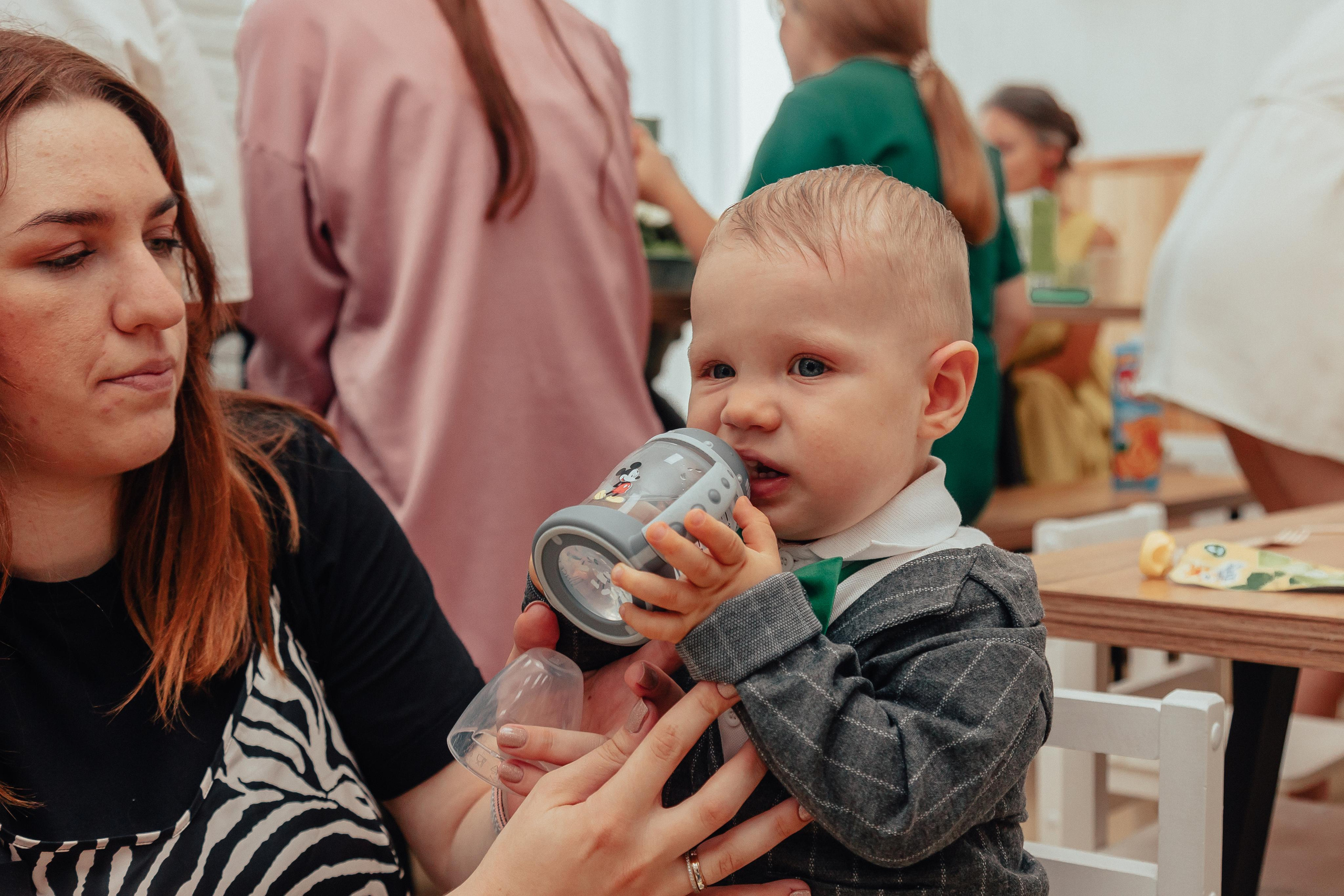 1 год в игровой. Фотограф Авилова Дарья ● Тюмень● Съемка больших семей ●Архив поколений