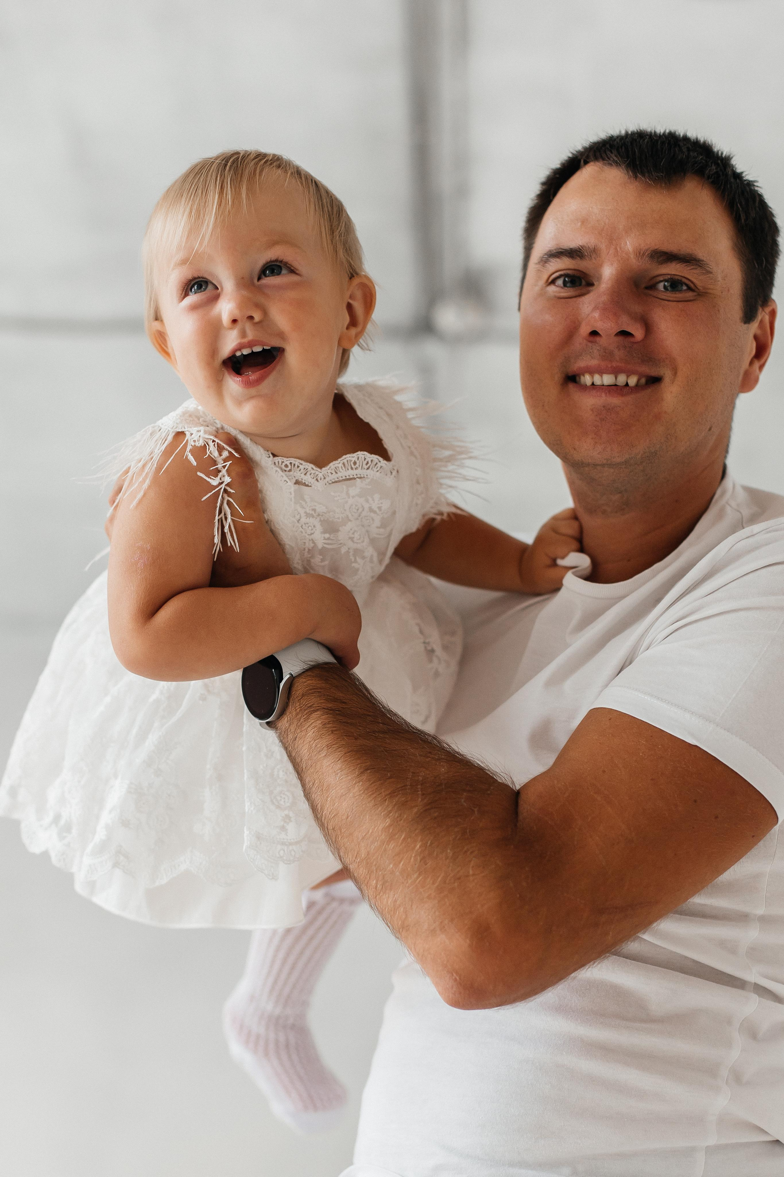 Семейная фотосессия (1 годик). Фотограф Авилова Дарья ● Тюмень● Съемка больших семей ●Архив поколений