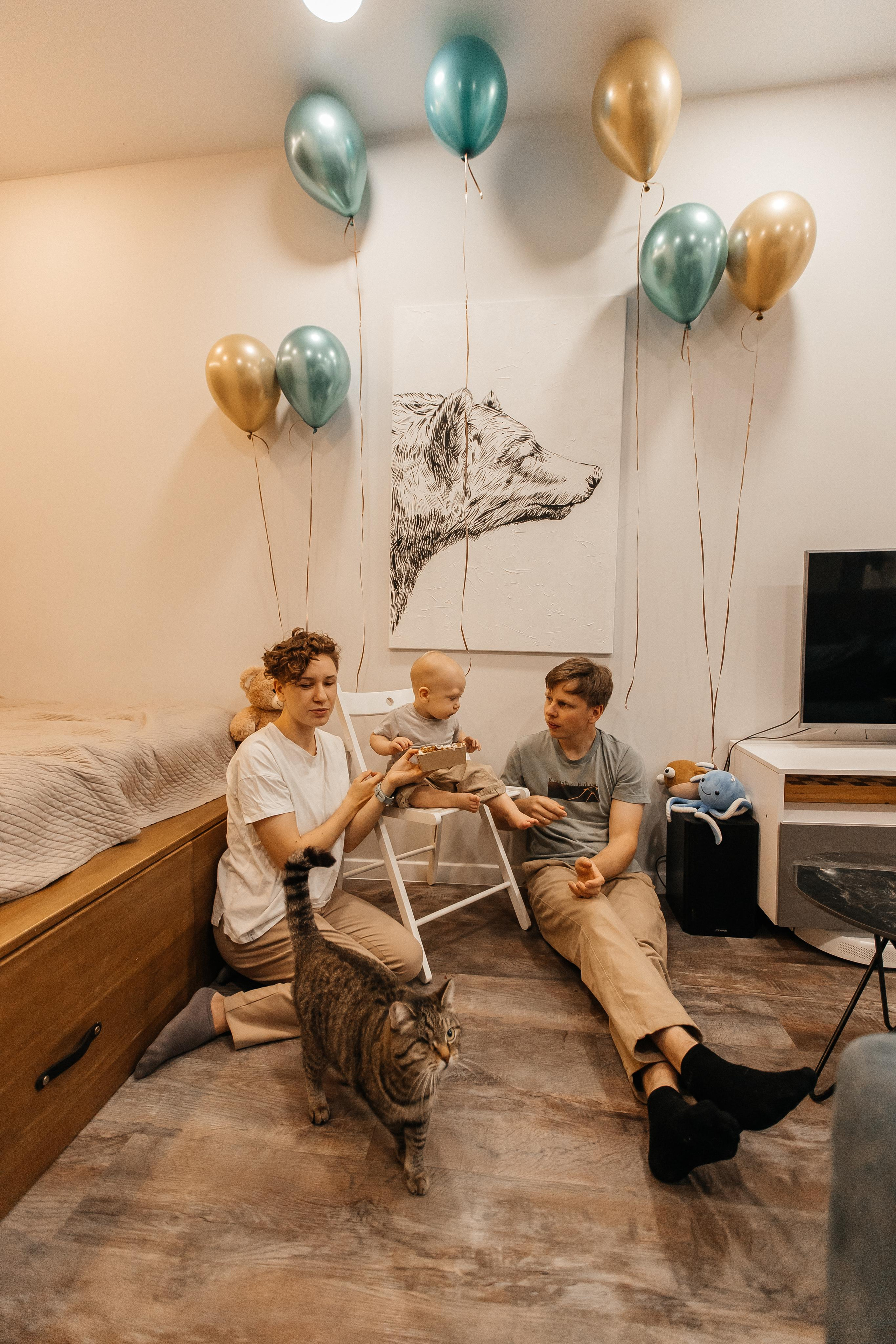 1 год дома. Фотограф Авилова Дарья ● Тюмень● Съемка больших семей ●Архив поколений