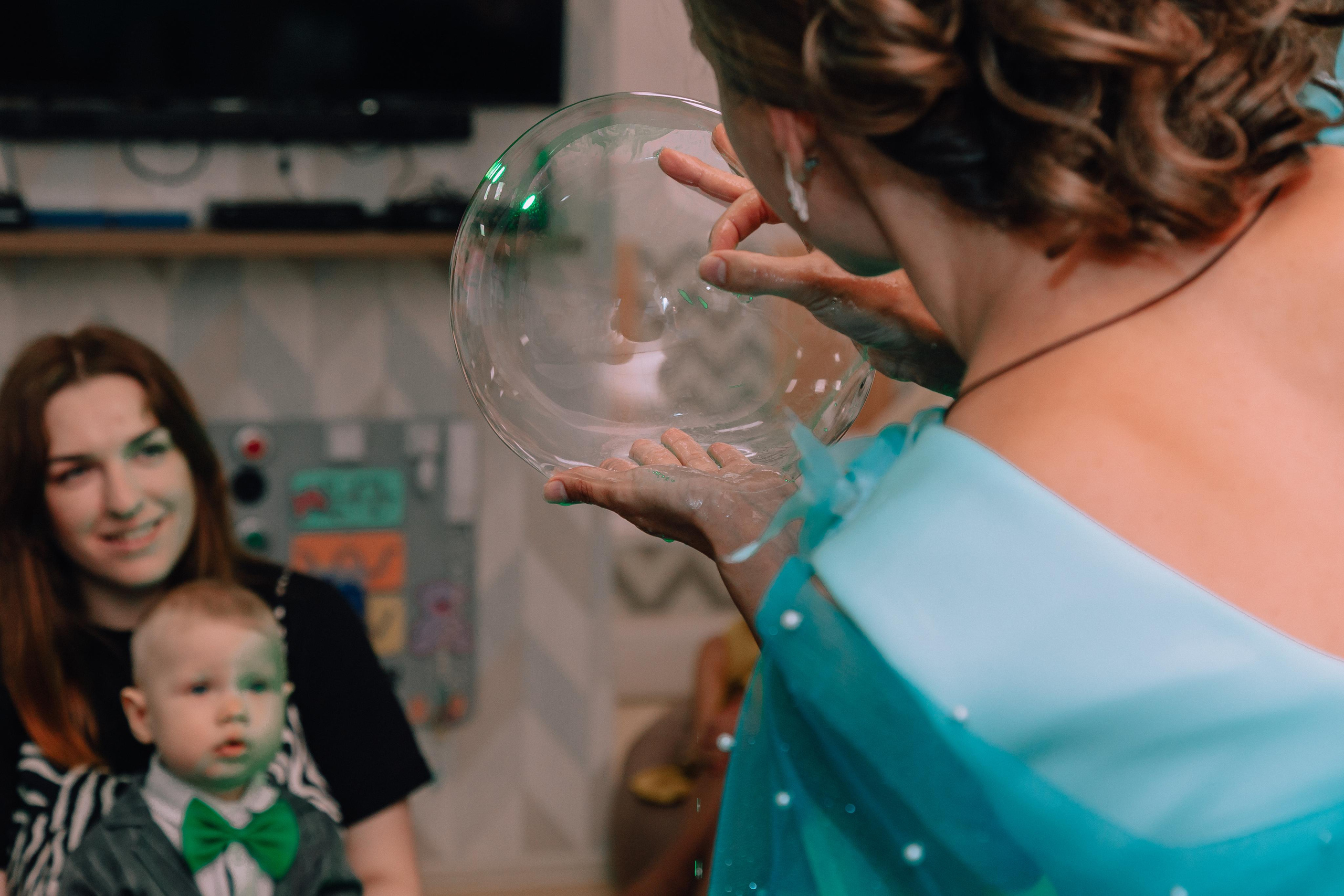 1 год в игровой. Фотограф Авилова Дарья ● Тюмень● Съемка больших семей ●Архив поколений