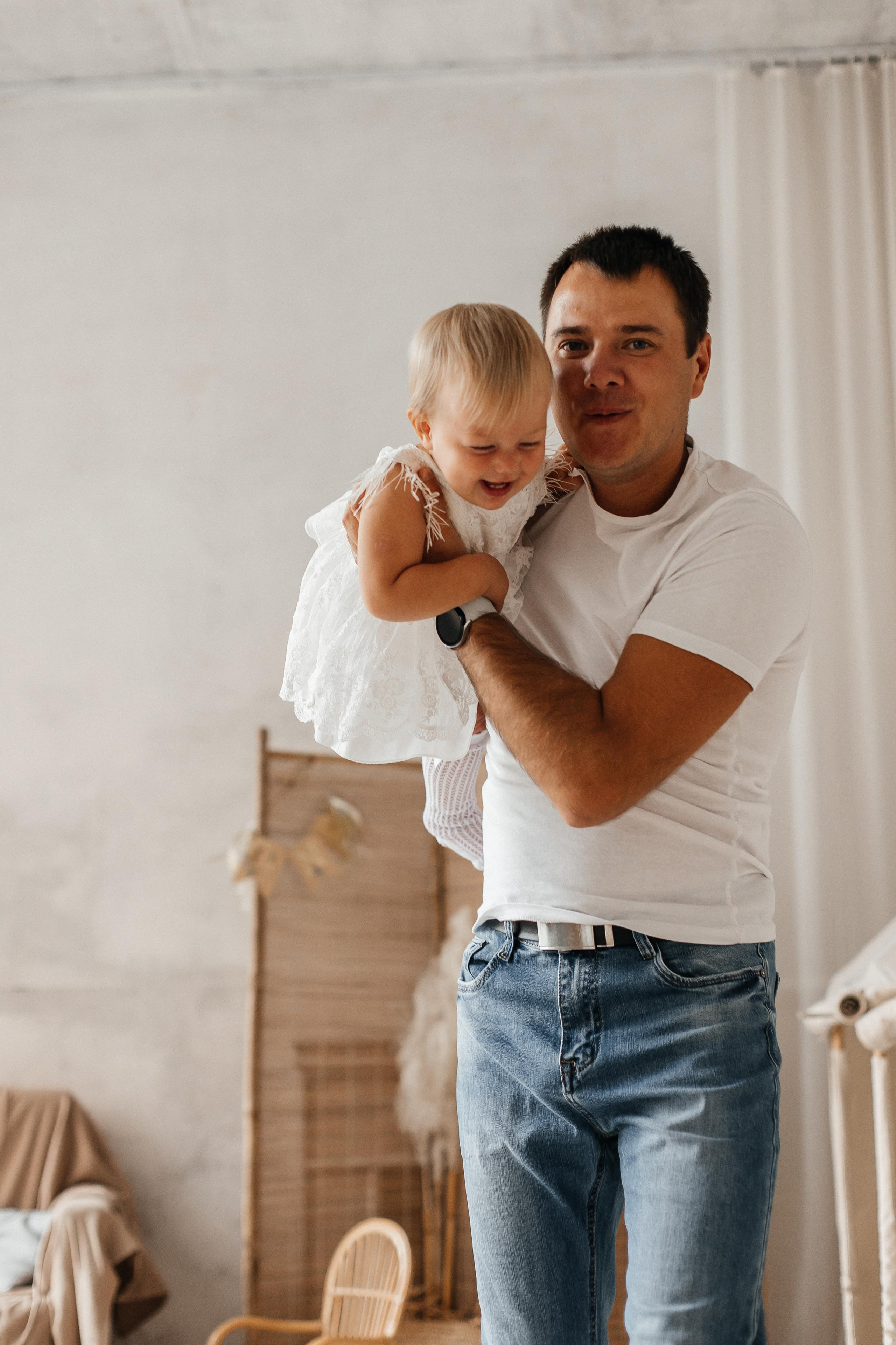 Семейная фотосессия (1 годик). Фотограф Авилова Дарья ● Тюмень● Съемка больших семей ●Архив поколений