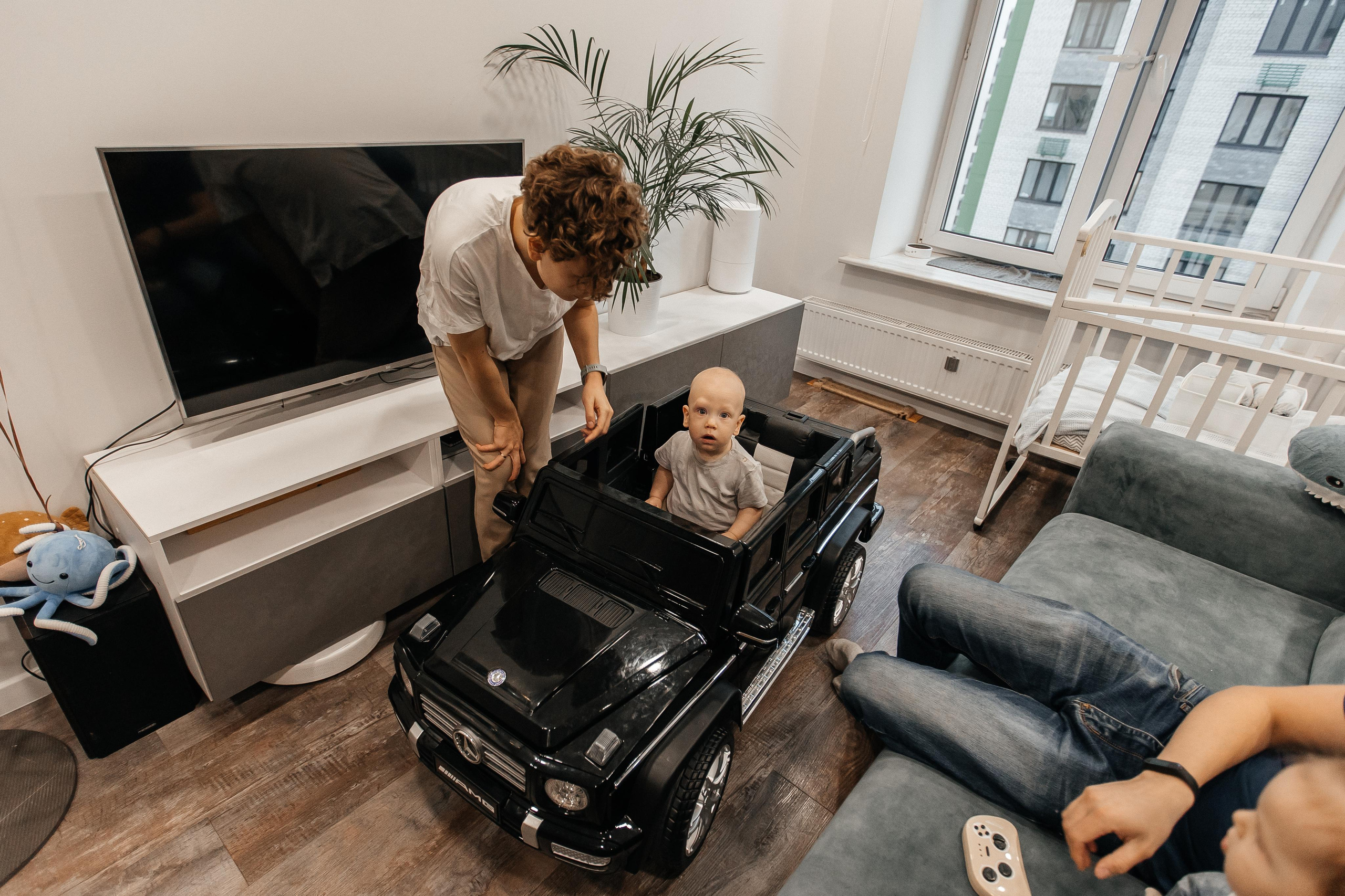 1 год дома. Фотограф Авилова Дарья ● Тюмень● Съемка больших семей ●Архив поколений