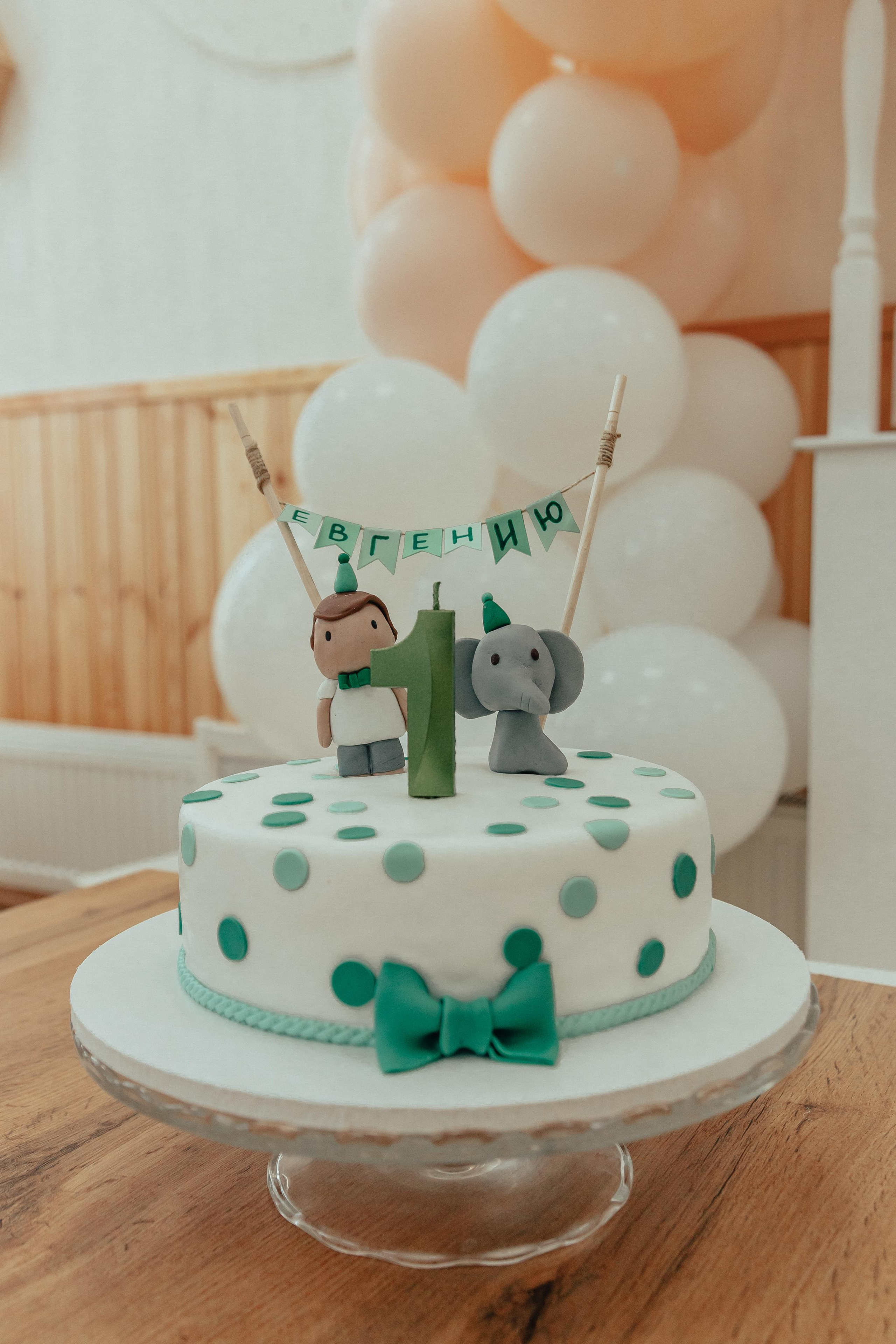 1 год в игровой. Фотограф Авилова Дарья ● Тюмень● Съемка больших семей ●Архив поколений