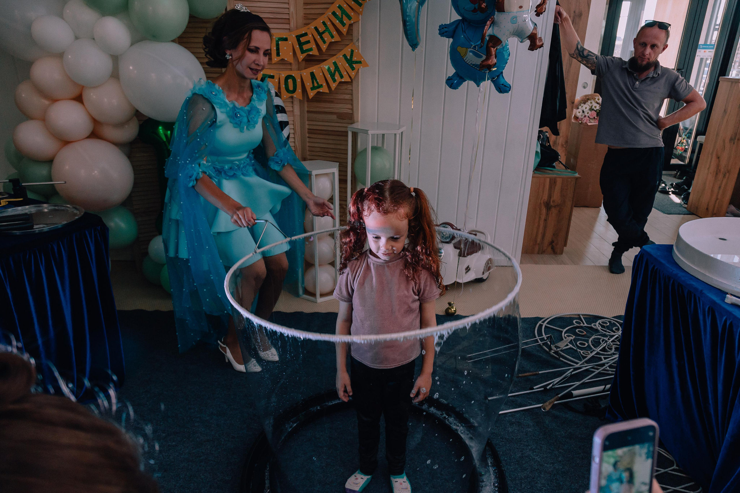 1 год в игровой. Фотограф Авилова Дарья ● Тюмень● Съемка больших семей ●Архив поколений