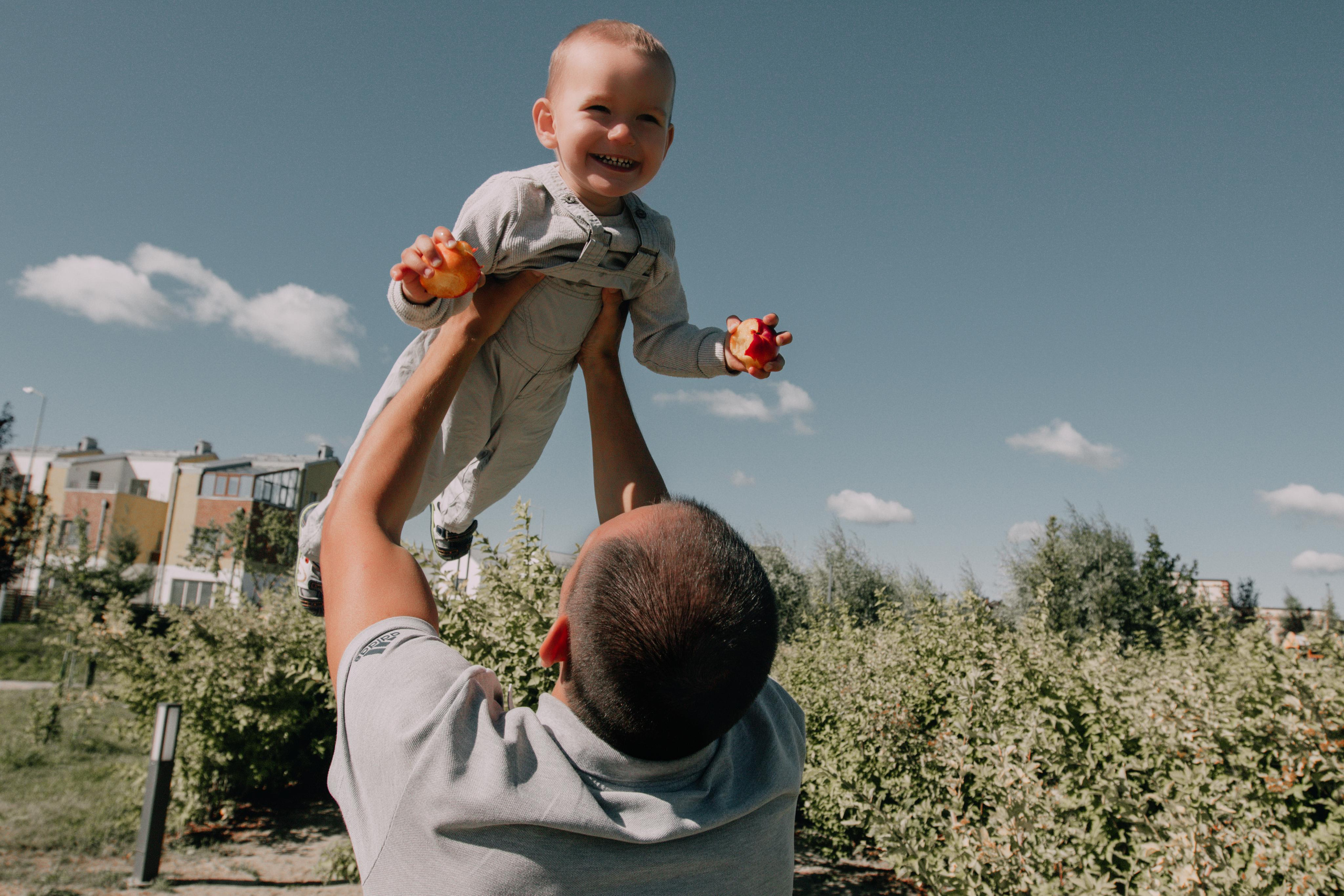 Прогулка. Фотограф Авилова Дарья ● Тюмень● Съемка больших семей ●Архив поколений