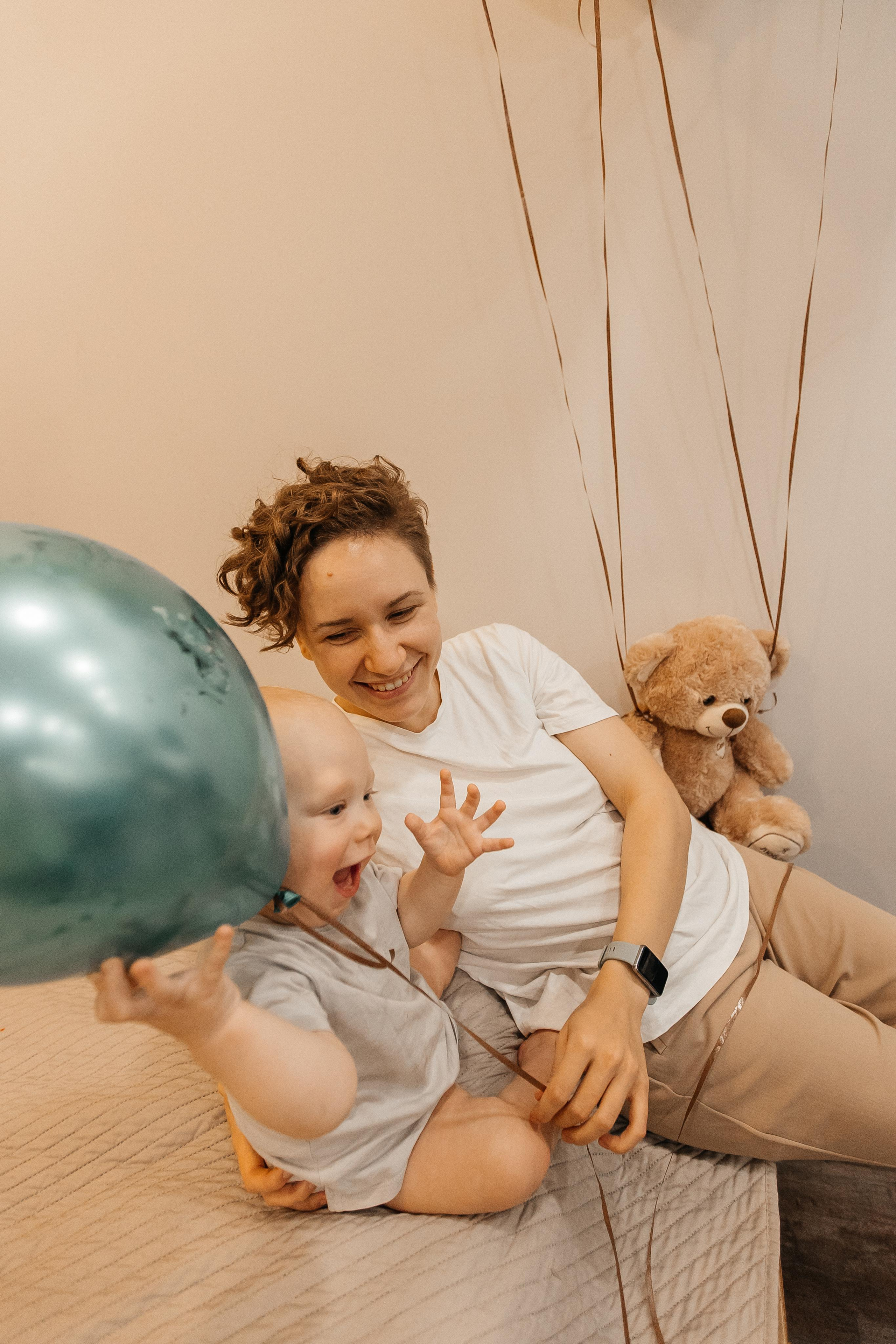 1 год дома. Фотограф Авилова Дарья ● Тюмень● Съемка больших семей ●Архив поколений