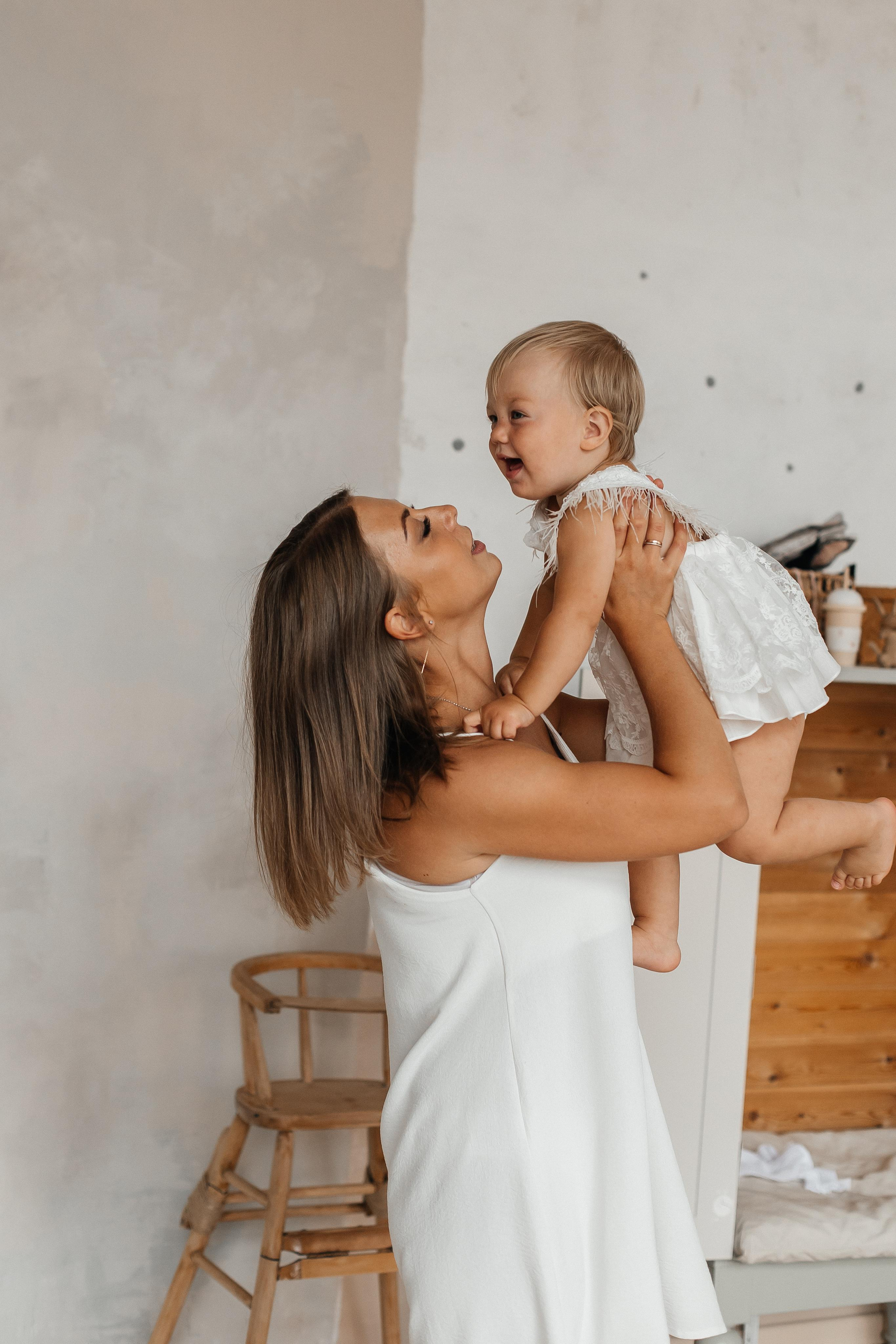 Семейная фотосессия (1 годик). Фотограф Авилова Дарья ● Тюмень● Съемка больших семей ●Архив поколений