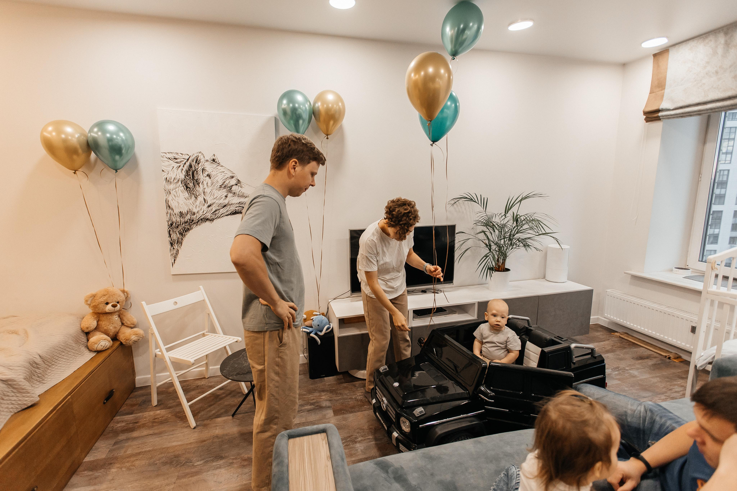 1 год дома. Фотограф Авилова Дарья ● Тюмень● Съемка больших семей ●Архив поколений