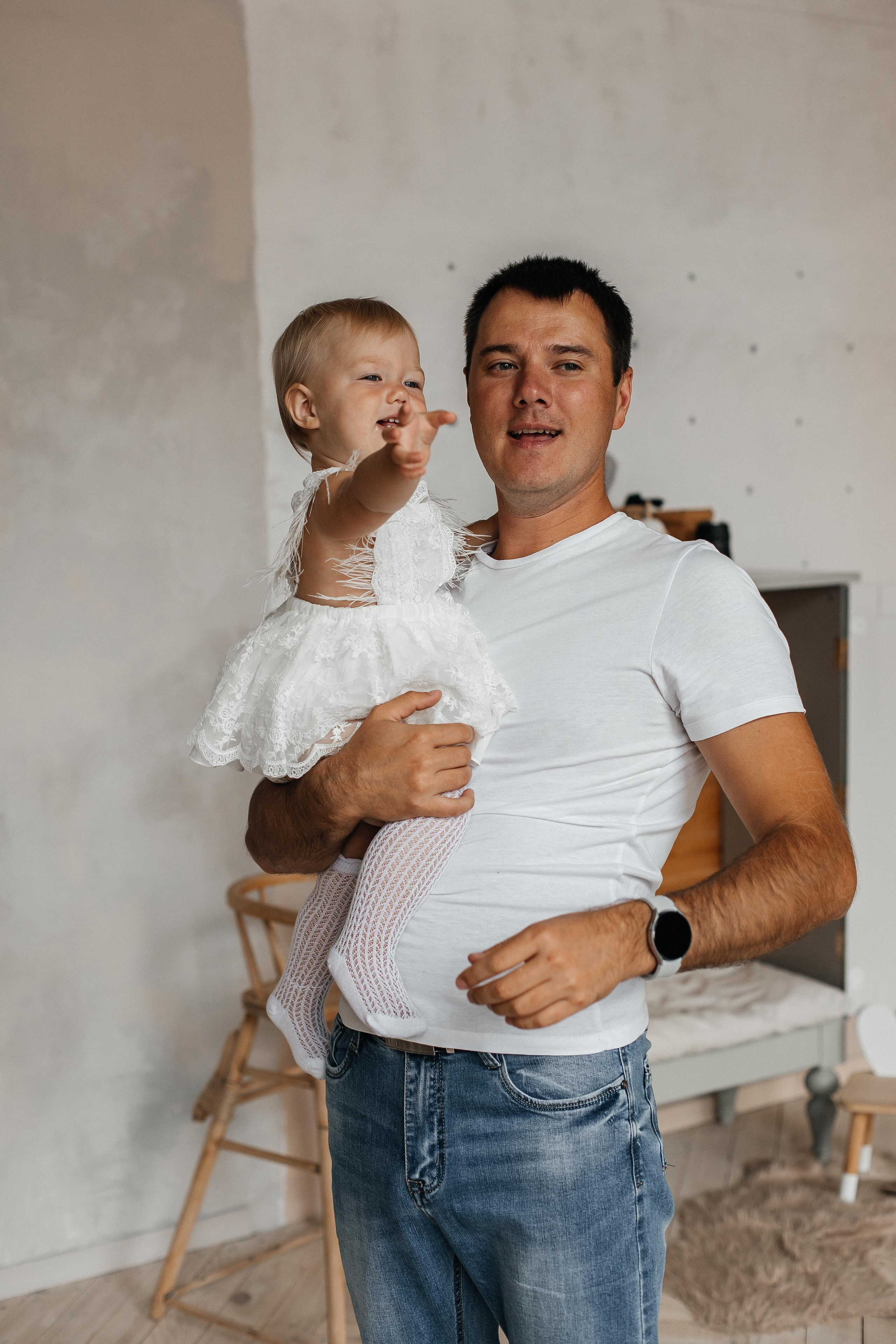 Семейная фотосессия (1 годик). Фотограф Авилова Дарья ● Тюмень● Съемка больших семей ●Архив поколений