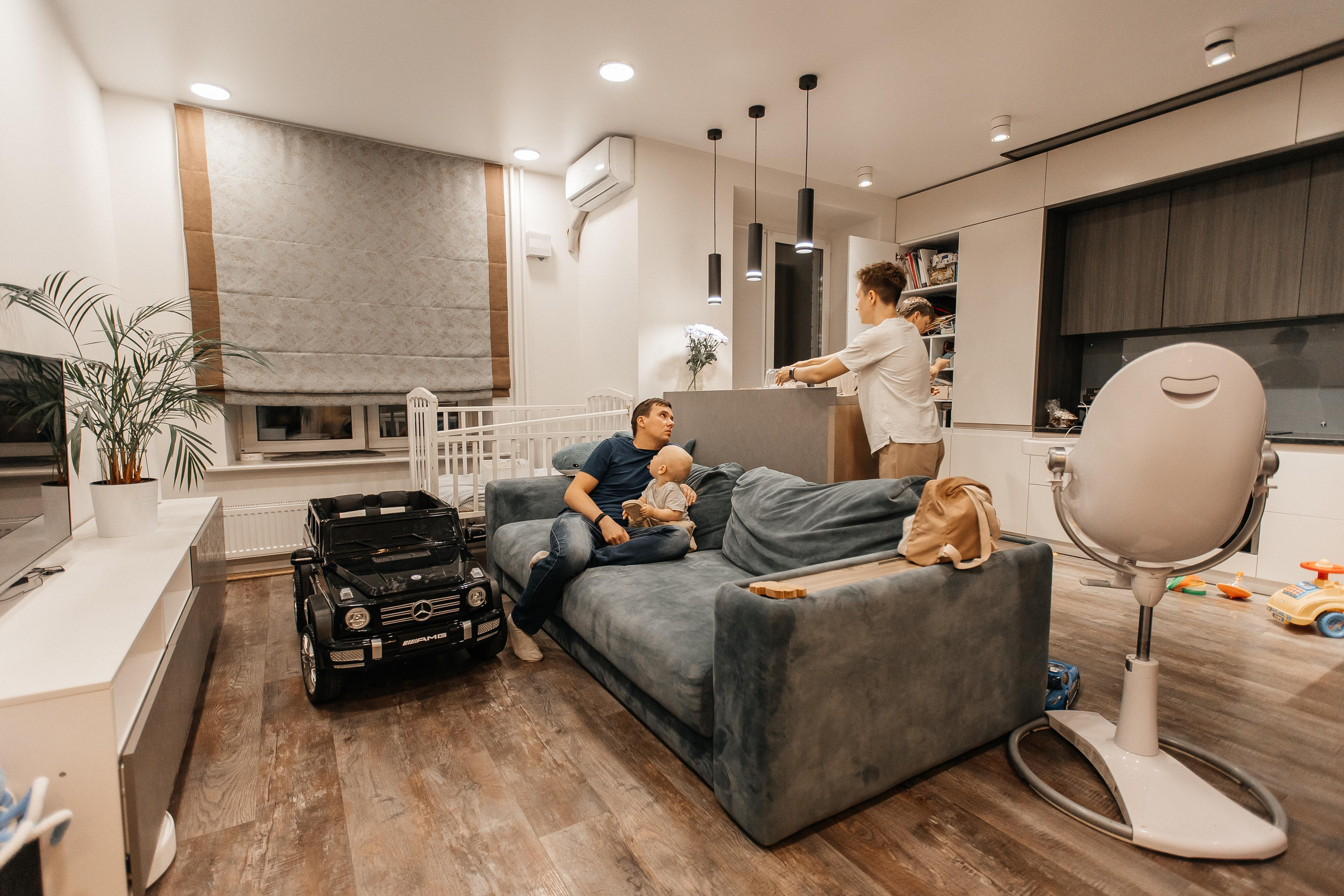 1 год дома. Фотограф Авилова Дарья ● Тюмень● Съемка больших семей ●Архив поколений