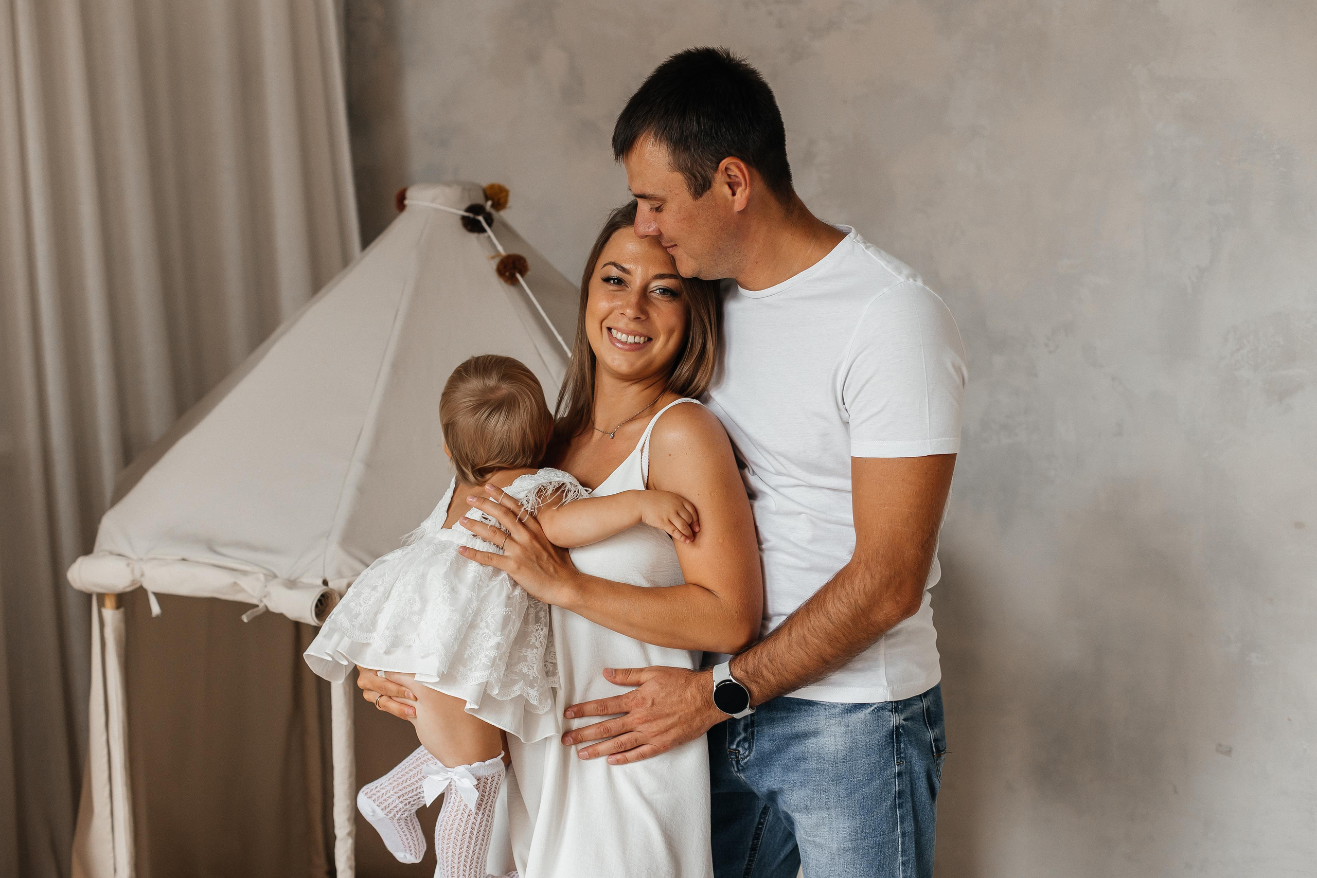 Семейная фотосессия (1 годик). Фотограф Авилова Дарья ● Тюмень● Съемка больших семей ●Архив поколений