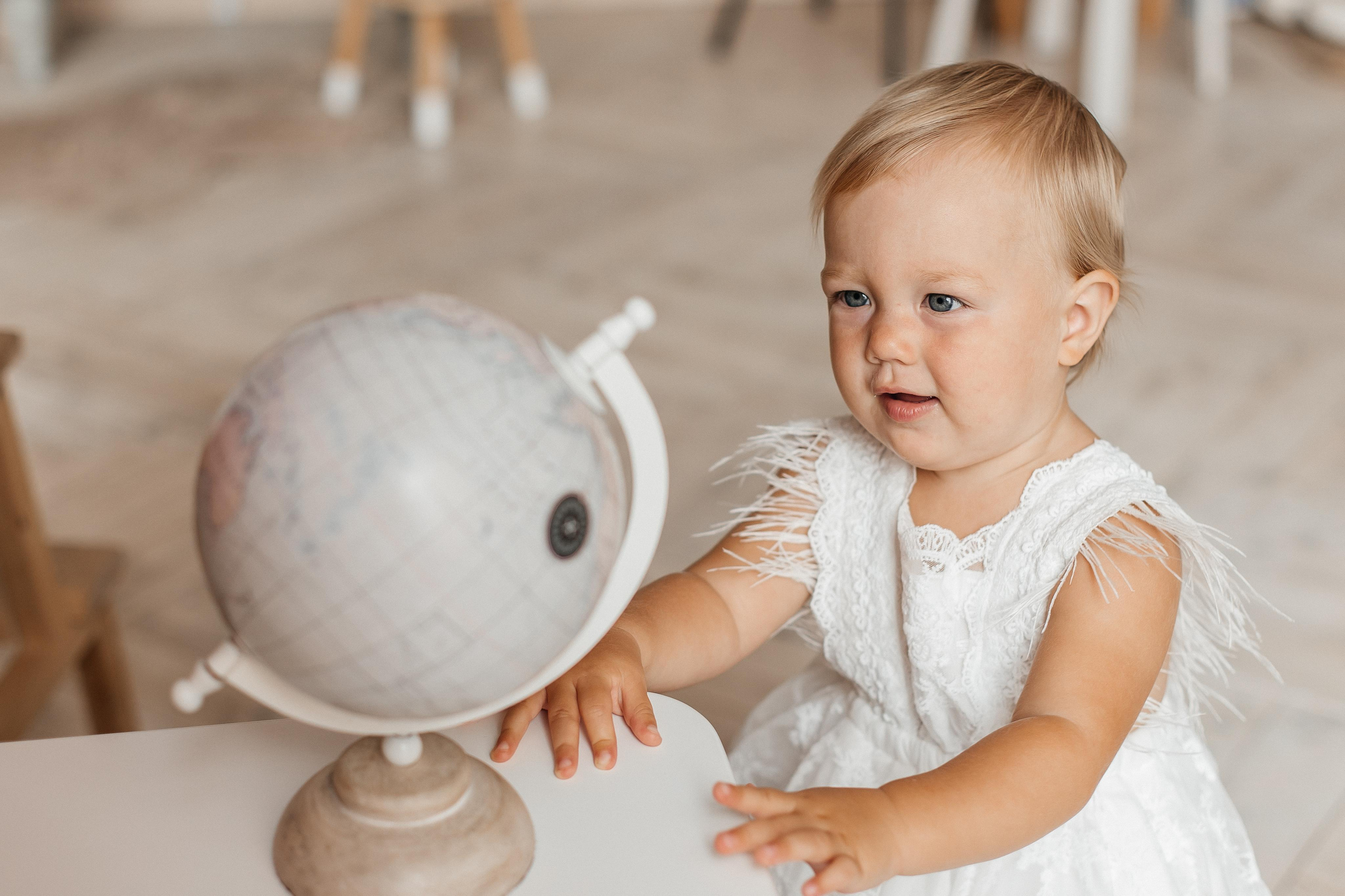 Семейная фотосессия (1 годик). Фотограф Авилова Дарья ● Тюмень● Съемка больших семей ●Архив поколений