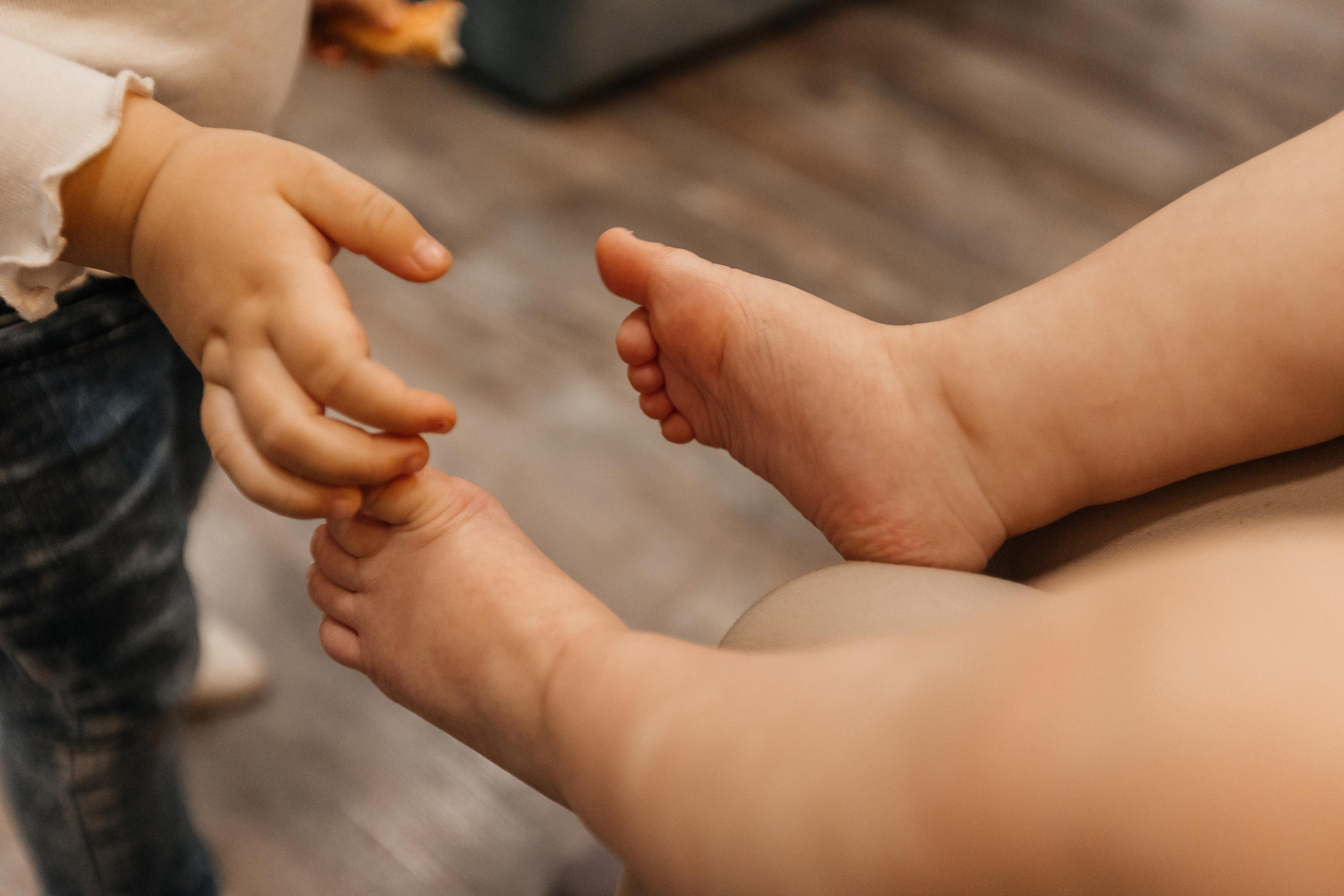 1 год дома. Фотограф Авилова Дарья ● Тюмень● Съемка больших семей ●Архив поколений