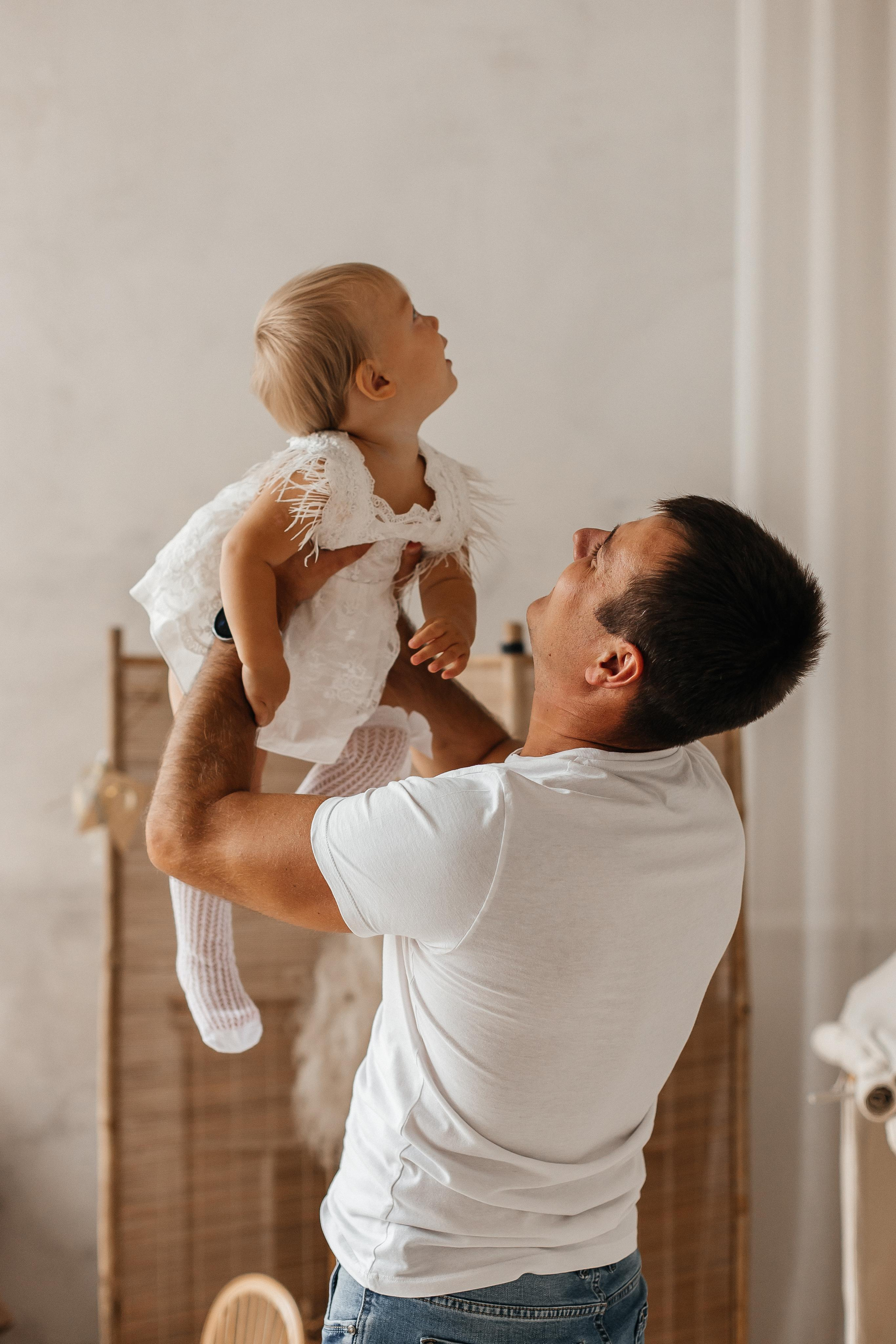 Семейная фотосессия (1 годик). Фотограф Авилова Дарья ● Тюмень● Съемка больших семей ●Архив поколений