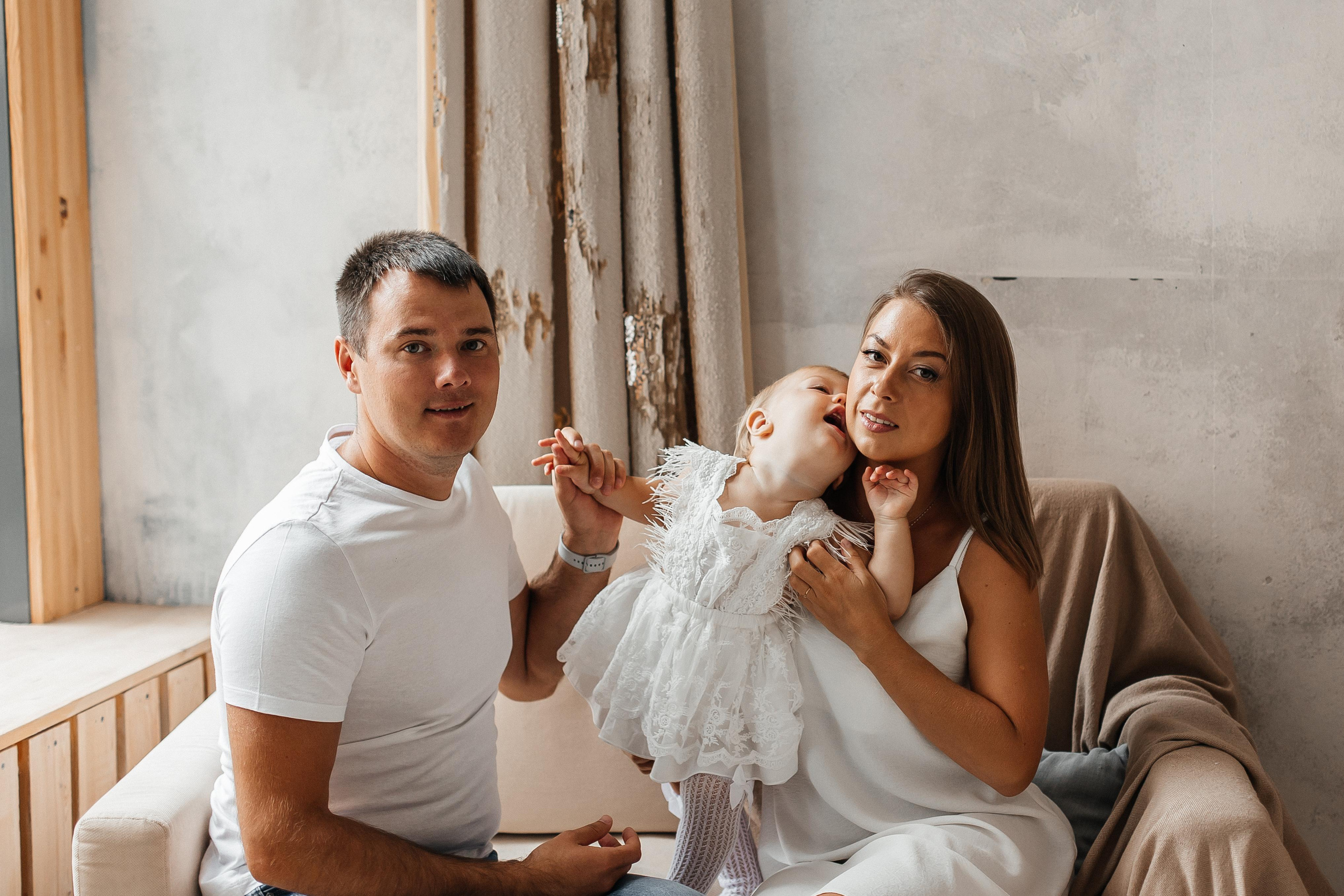 Семейная фотосессия (1 годик). Фотограф Авилова Дарья ● Тюмень● Съемка больших семей ●Архив поколений