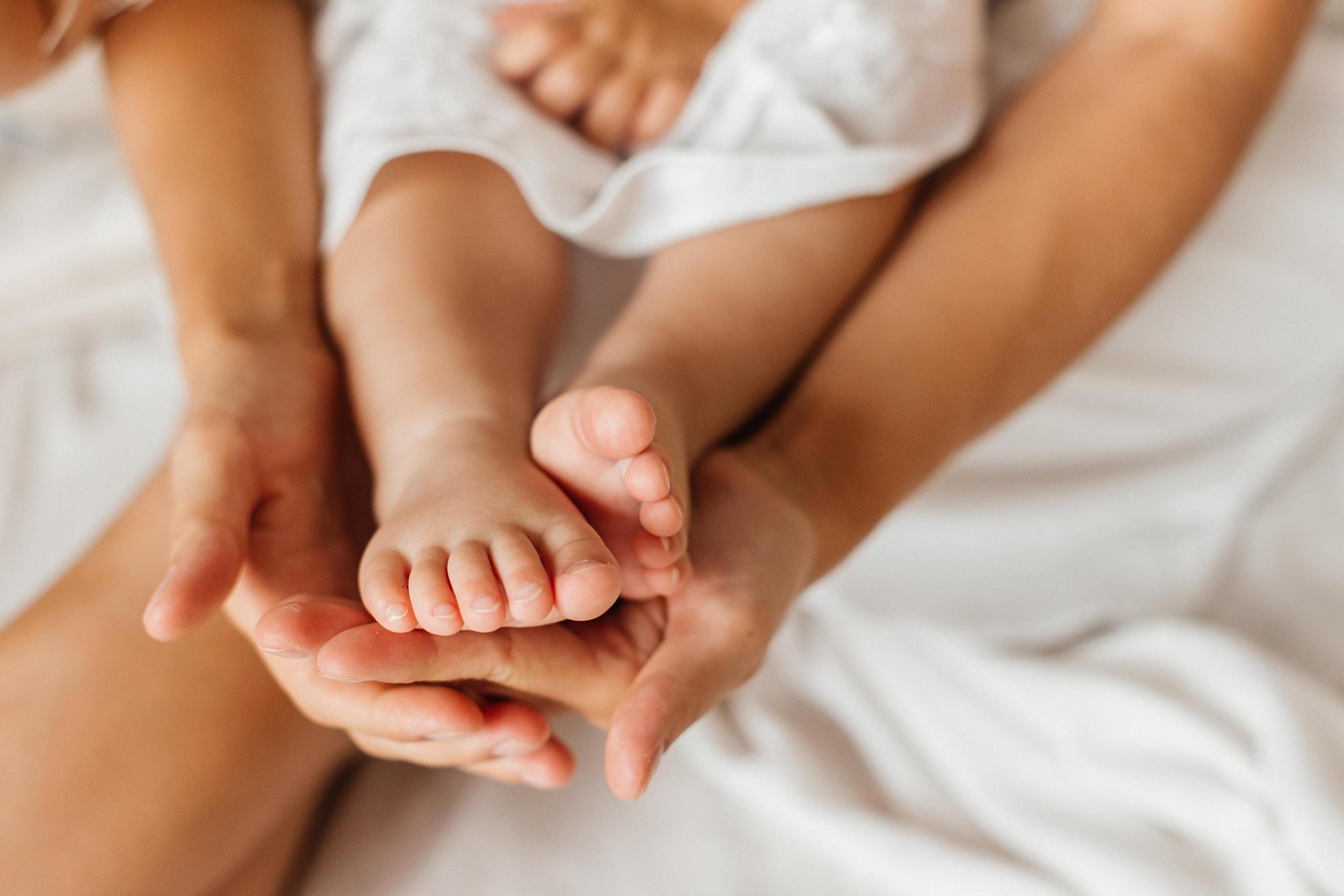 Семейная фотосессия (1 годик). Фотограф Авилова Дарья ● Тюмень● Съемка больших семей ●Архив поколений