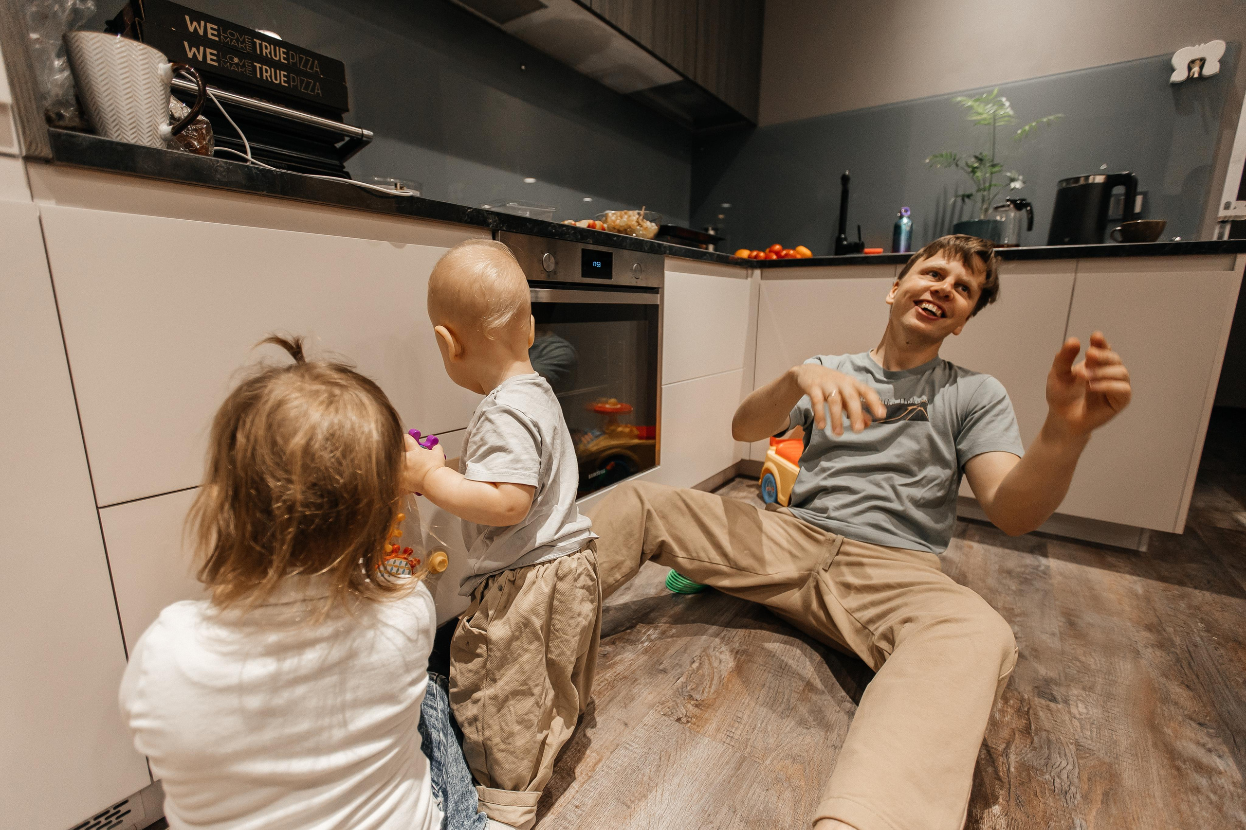 1 год дома. Фотограф Авилова Дарья ● Тюмень● Съемка больших семей ●Архив поколений