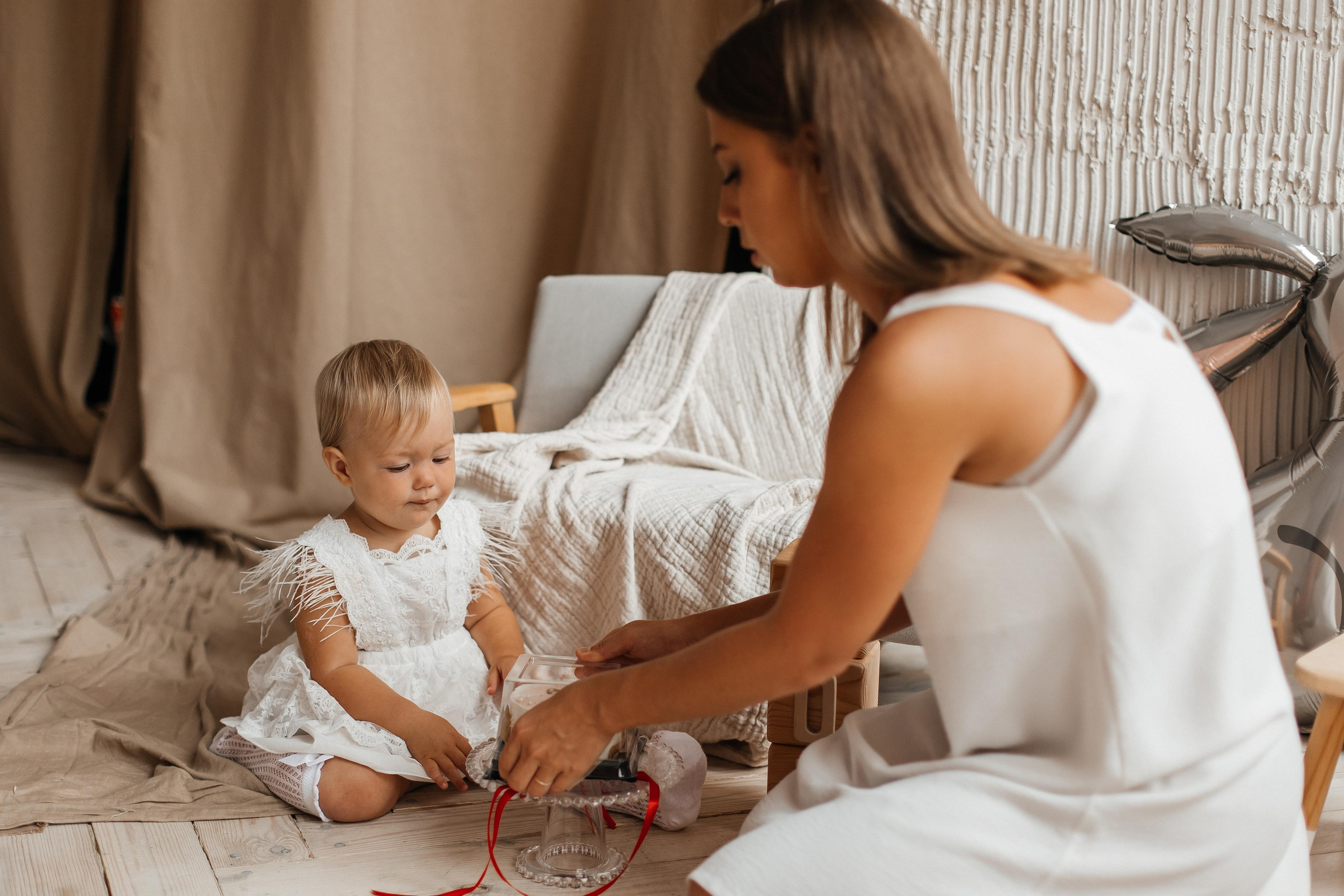 Семейная фотосессия (1 годик). Фотограф Авилова Дарья ● Тюмень● Съемка больших семей ●Архив поколений