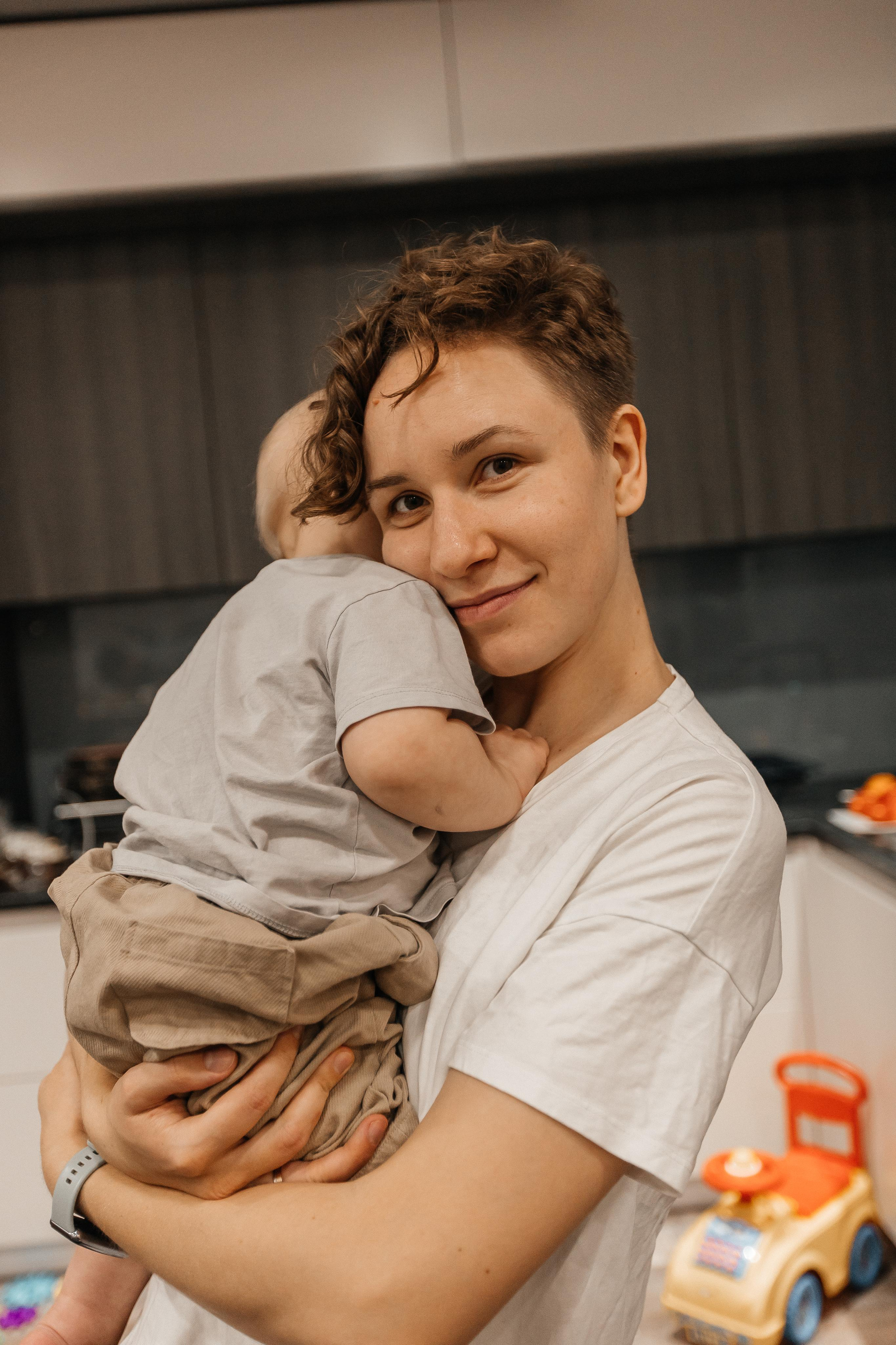 1 год дома. Фотограф Авилова Дарья ● Тюмень● Съемка больших семей ●Архив поколений