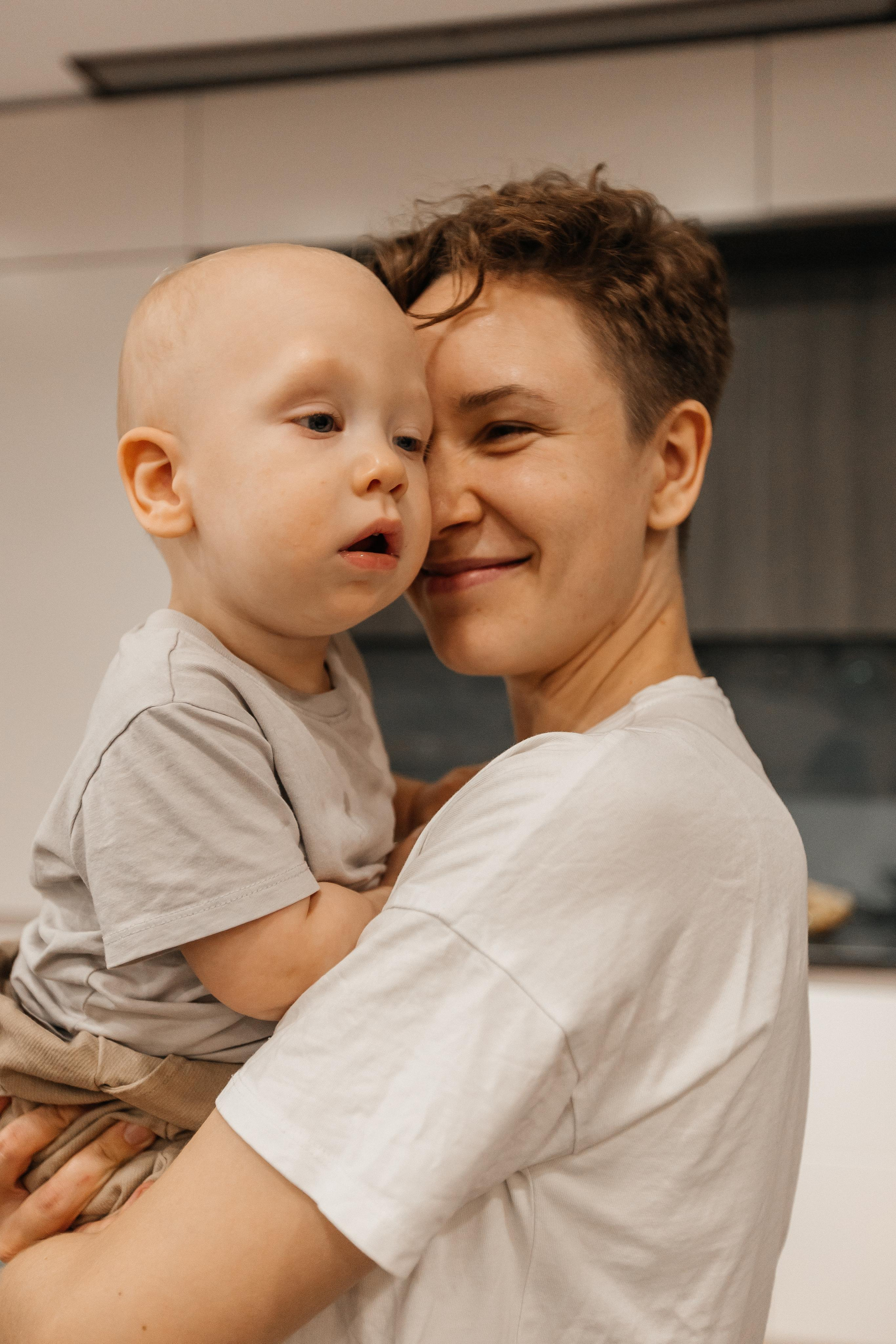 1 год дома. Фотограф Авилова Дарья ● Тюмень● Съемка больших семей ●Архив поколений