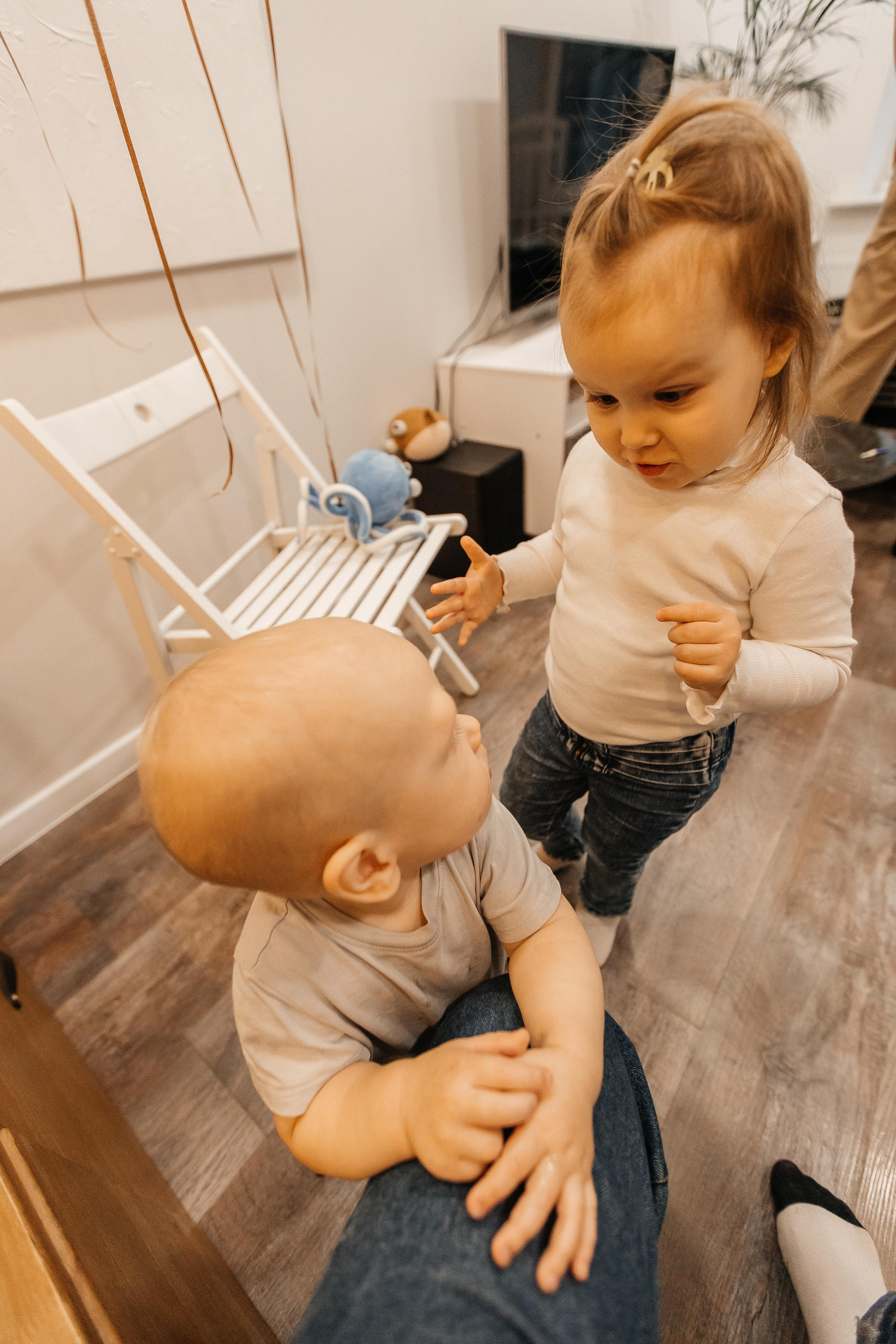 1 год дома. Фотограф Авилова Дарья ● Тюмень● Съемка больших семей ●Архив поколений