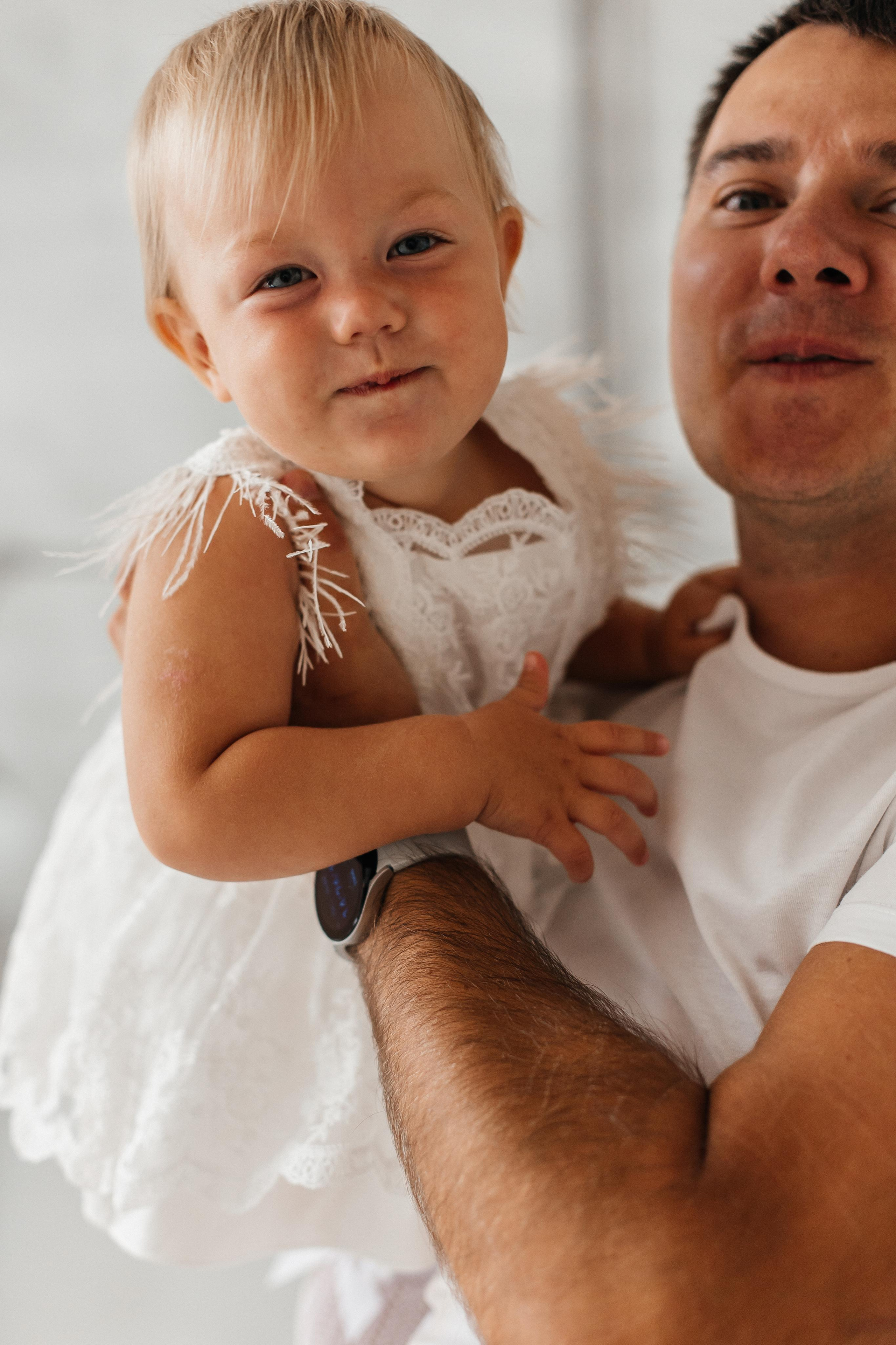 Семейная фотосессия (1 годик). Фотограф Авилова Дарья ● Тюмень● Съемка больших семей ●Архив поколений