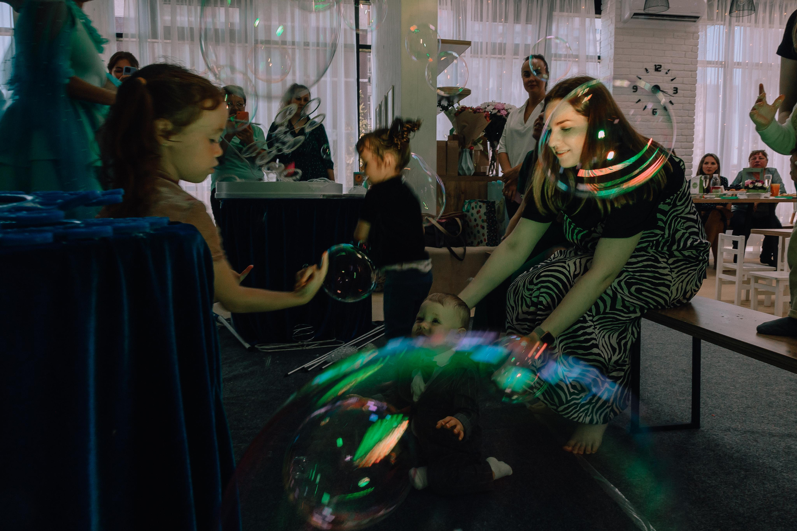 1 год в игровой. Фотограф Авилова Дарья ● Тюмень● Съемка больших семей ●Архив поколений