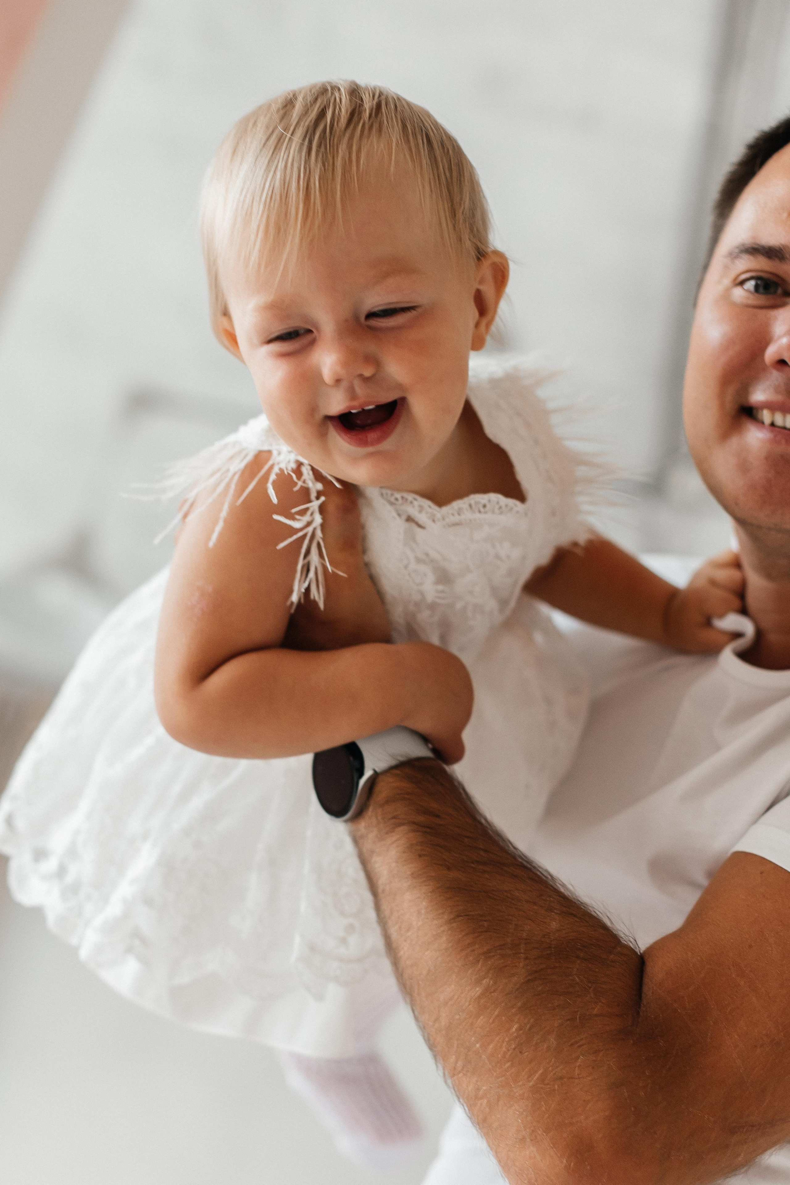 Семейная фотосессия (1 годик). Фотограф Авилова Дарья ● Тюмень● Съемка больших семей ●Архив поколений