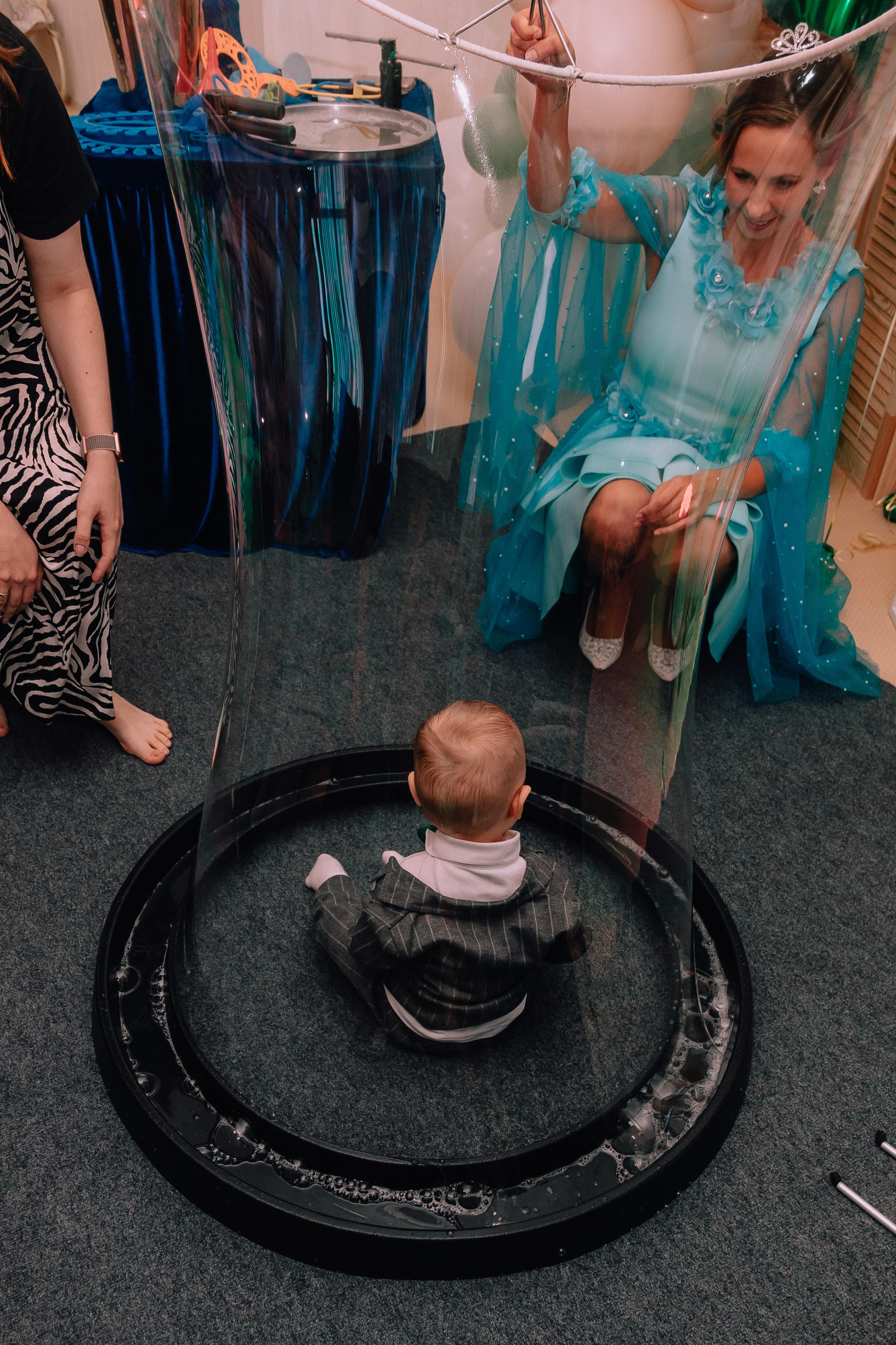 1 год в игровой. Фотограф Авилова Дарья ● Тюмень● Съемка больших семей ●Архив поколений