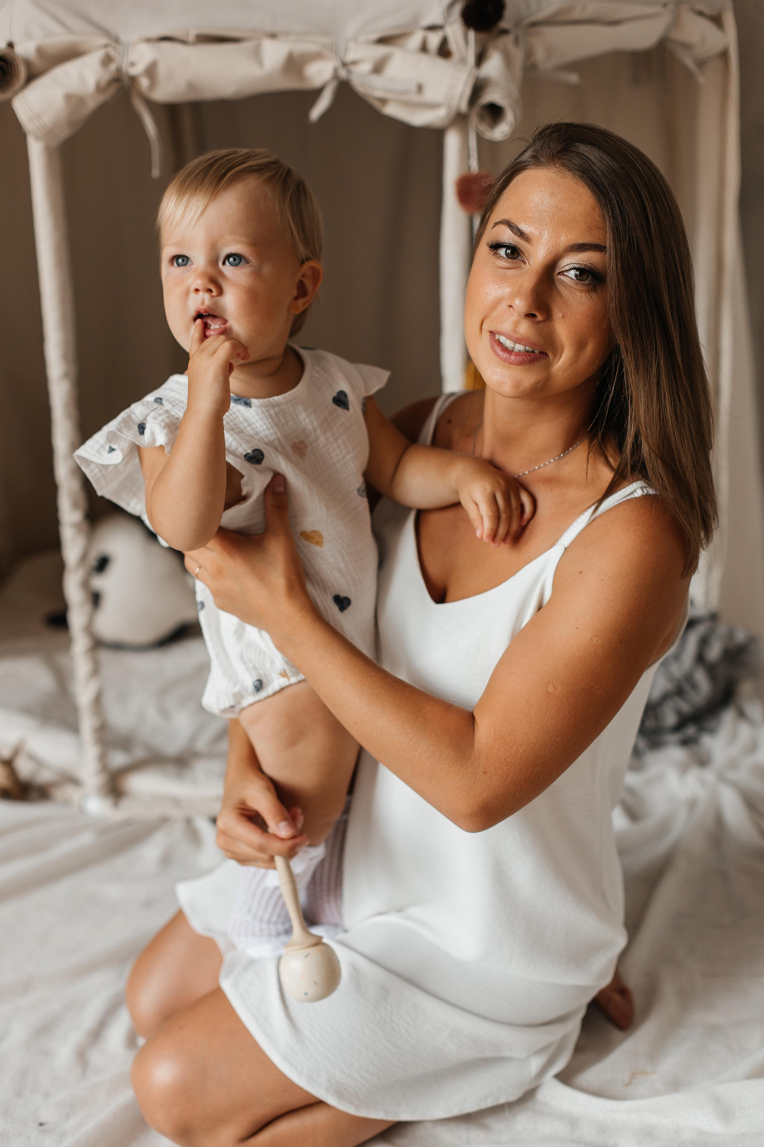 Семейная фотосессия (1 годик). Фотограф Авилова Дарья ● Тюмень● Съемка больших семей ●Архив поколений