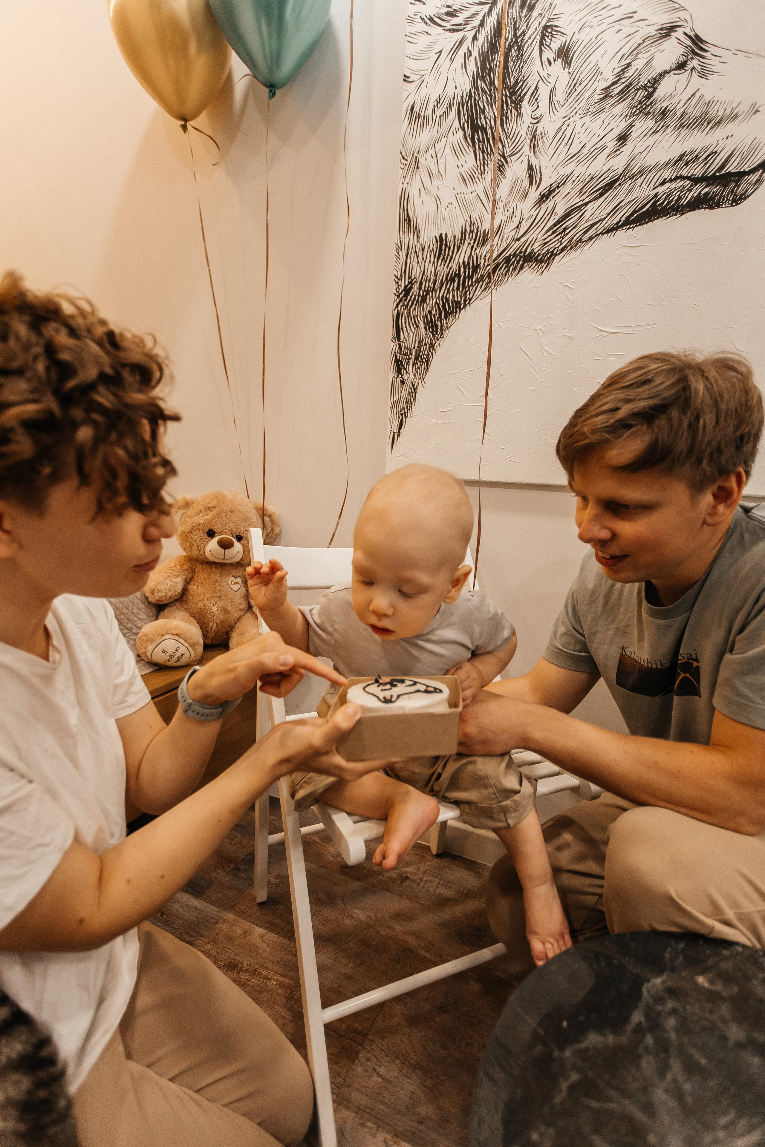 1 год дома. Фотограф Авилова Дарья ● Тюмень● Съемка больших семей ●Архив поколений