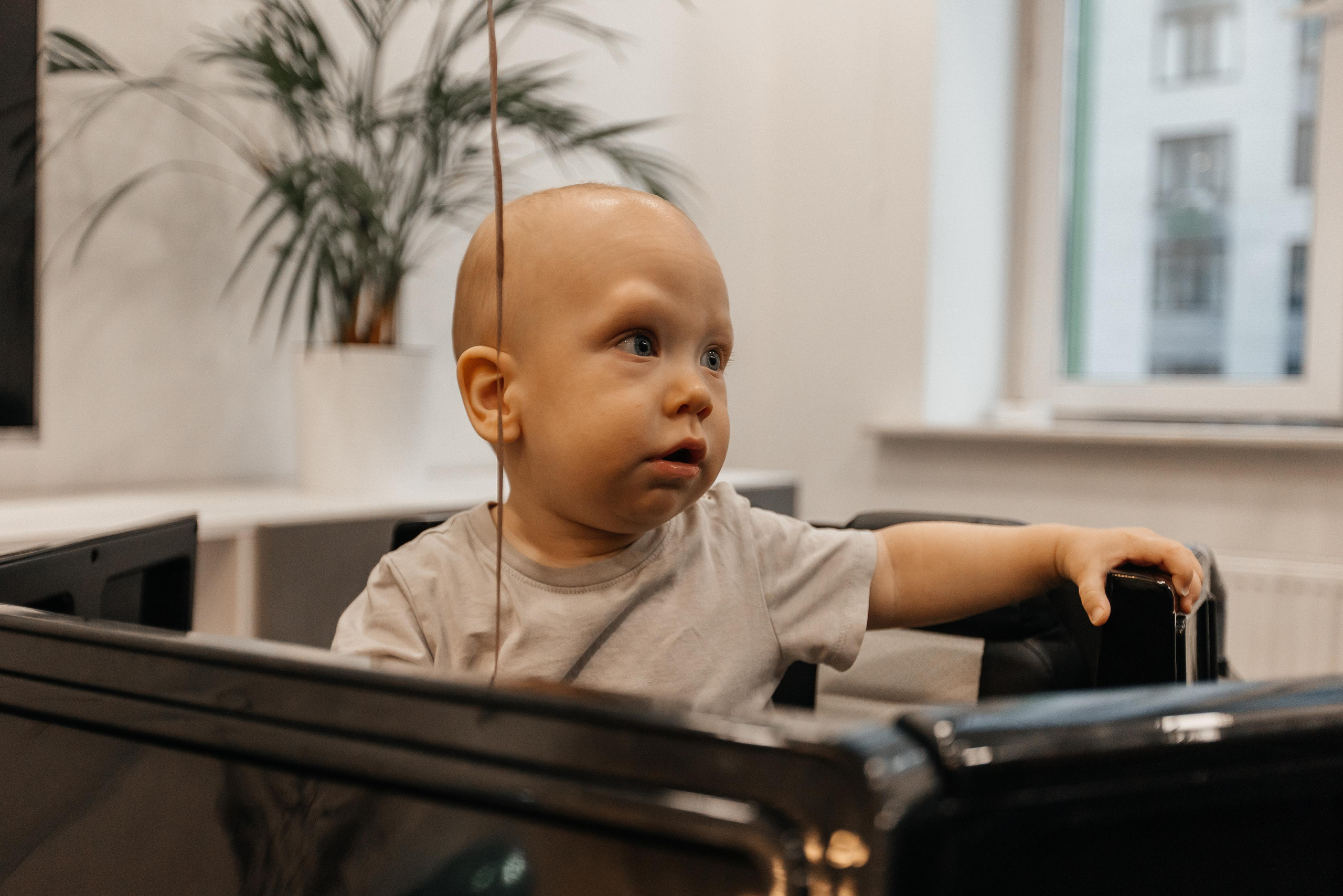 1 год дома. Фотограф Авилова Дарья ● Тюмень● Съемка больших семей ●Архив поколений