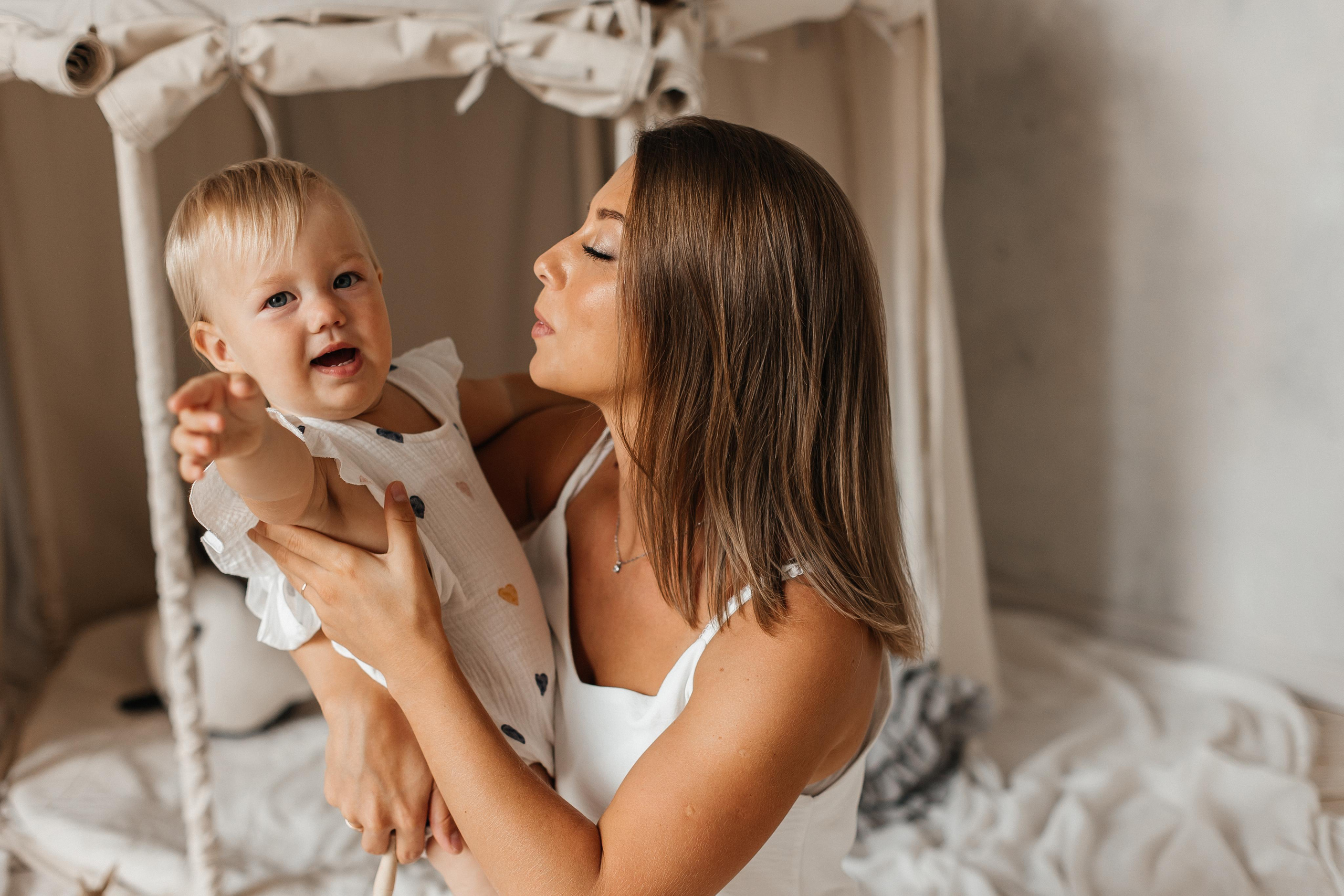 Семейная фотосессия (1 годик). Фотограф Авилова Дарья ● Тюмень● Съемка больших семей ●Архив поколений